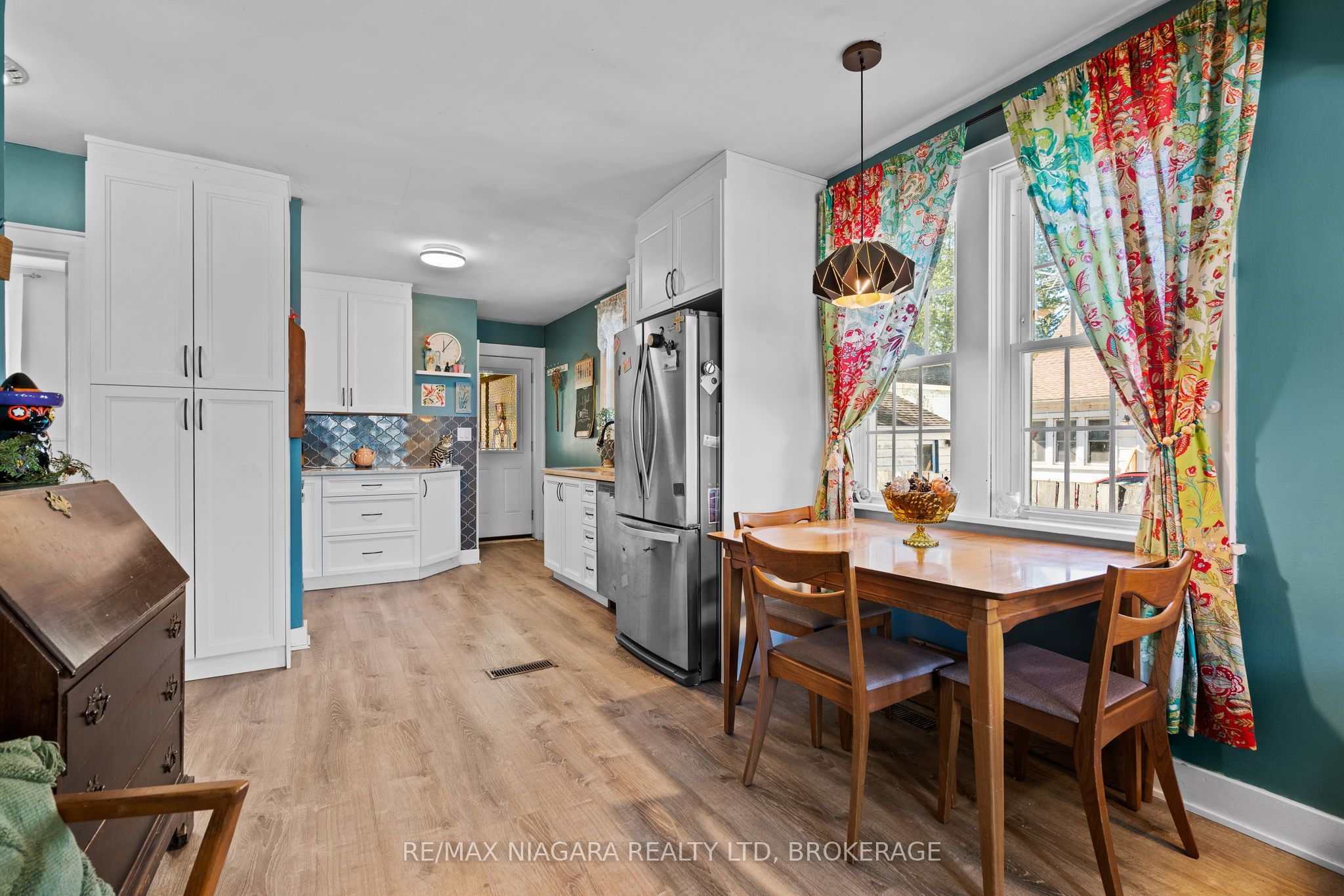 128 Adelaide Street Property Photo 6