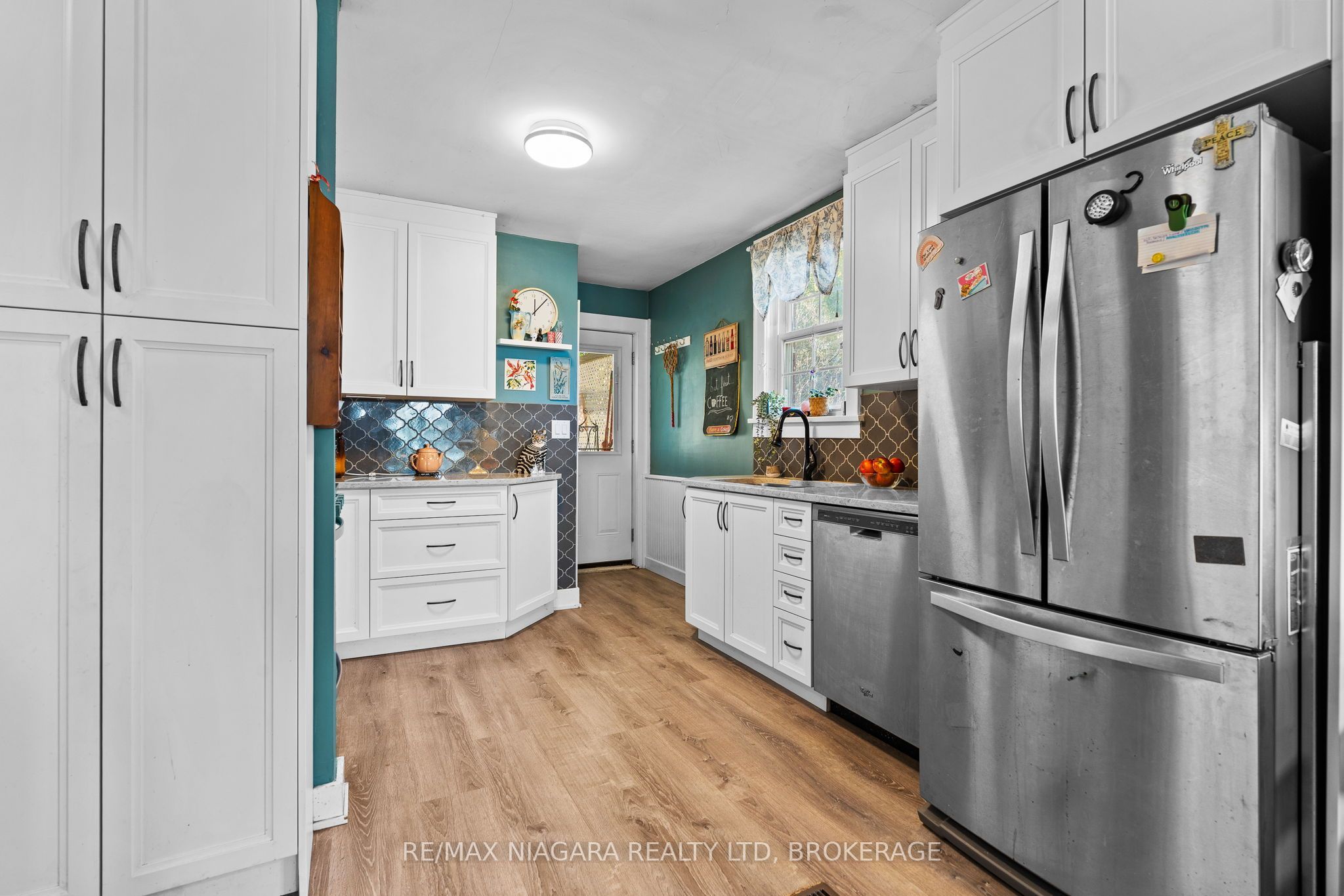 128 Adelaide Street Property Photo 7