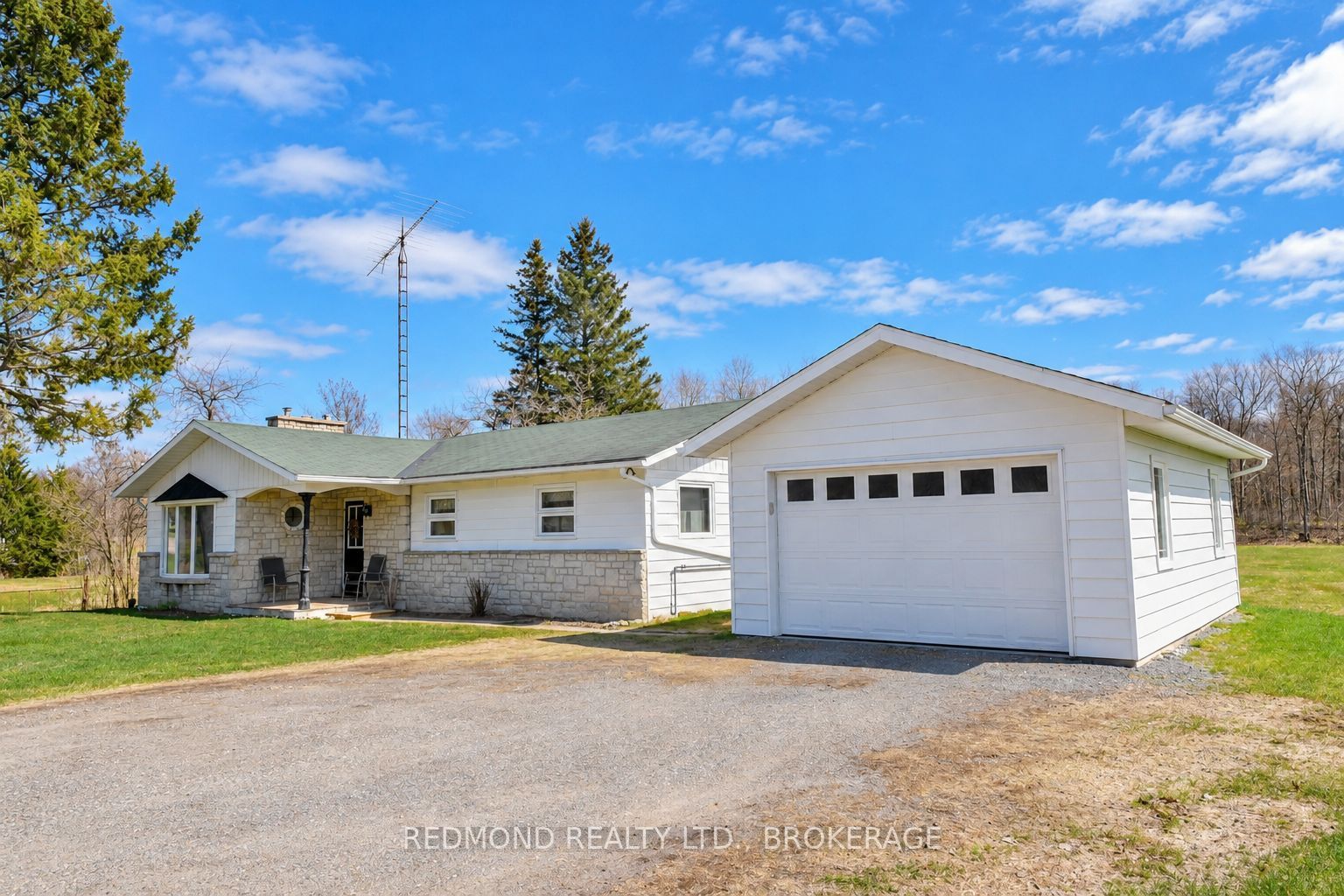 1319 County Rd 2 Road Property Photo 3