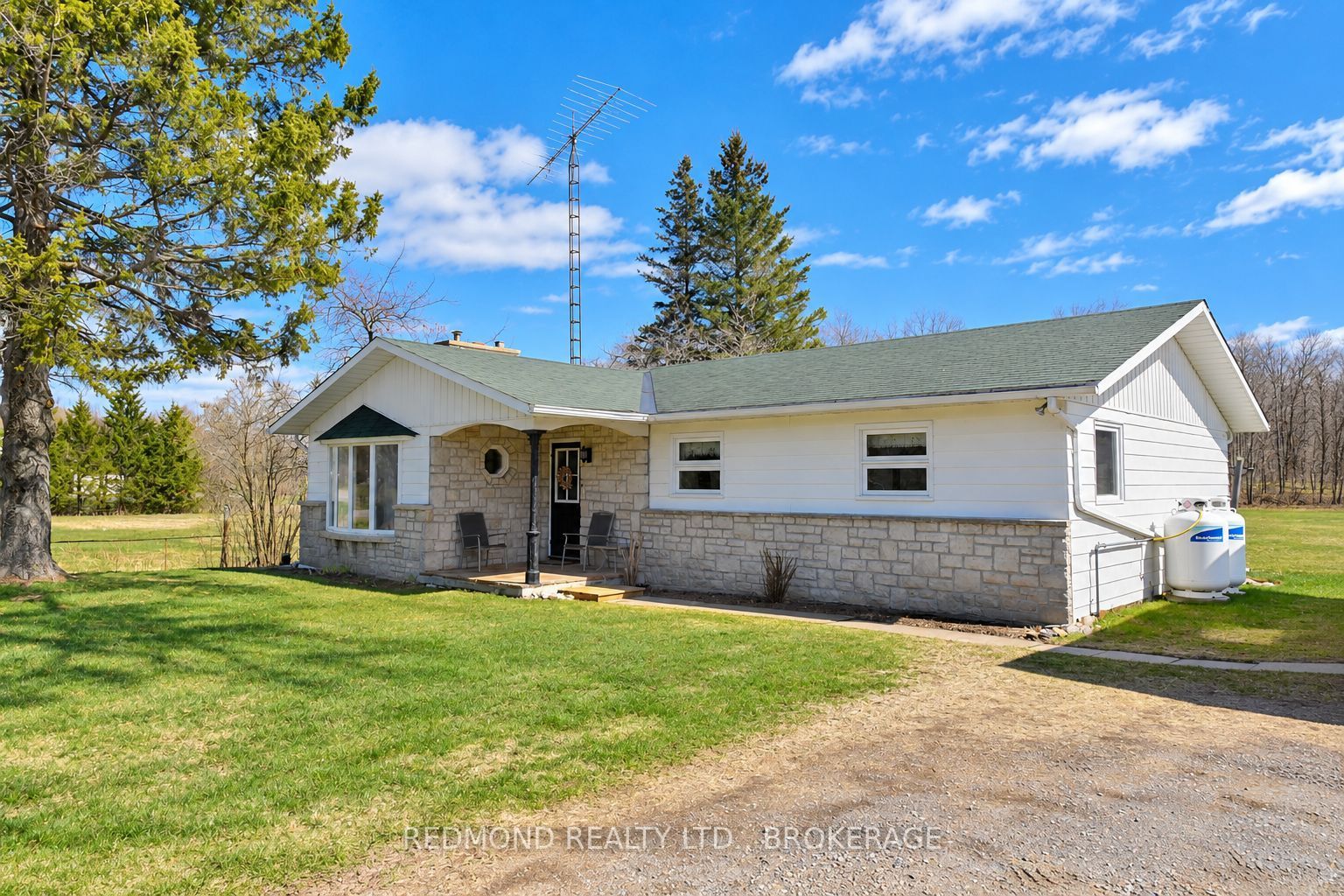 1319 County Rd 2 Road Property Photo 4