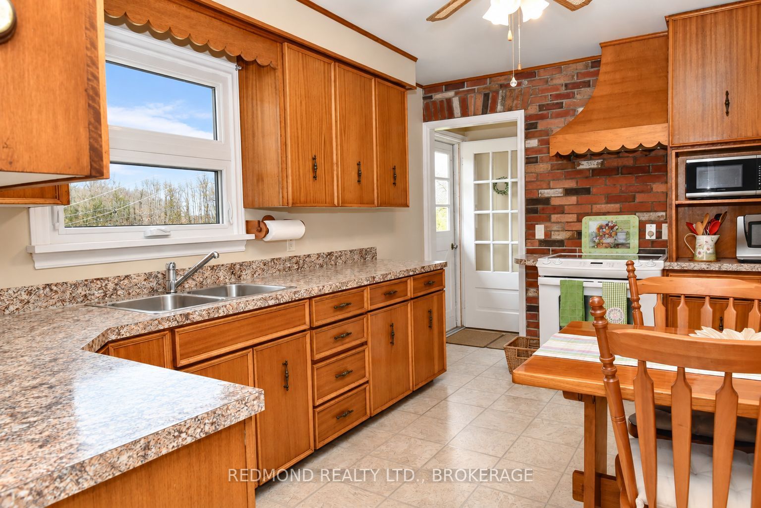 1319 County Rd 2 Road Property Photo 13
