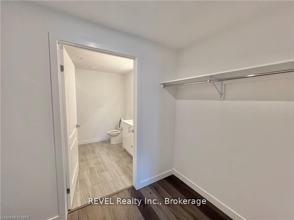 7549 Kalar Road 213 Property Photo 12