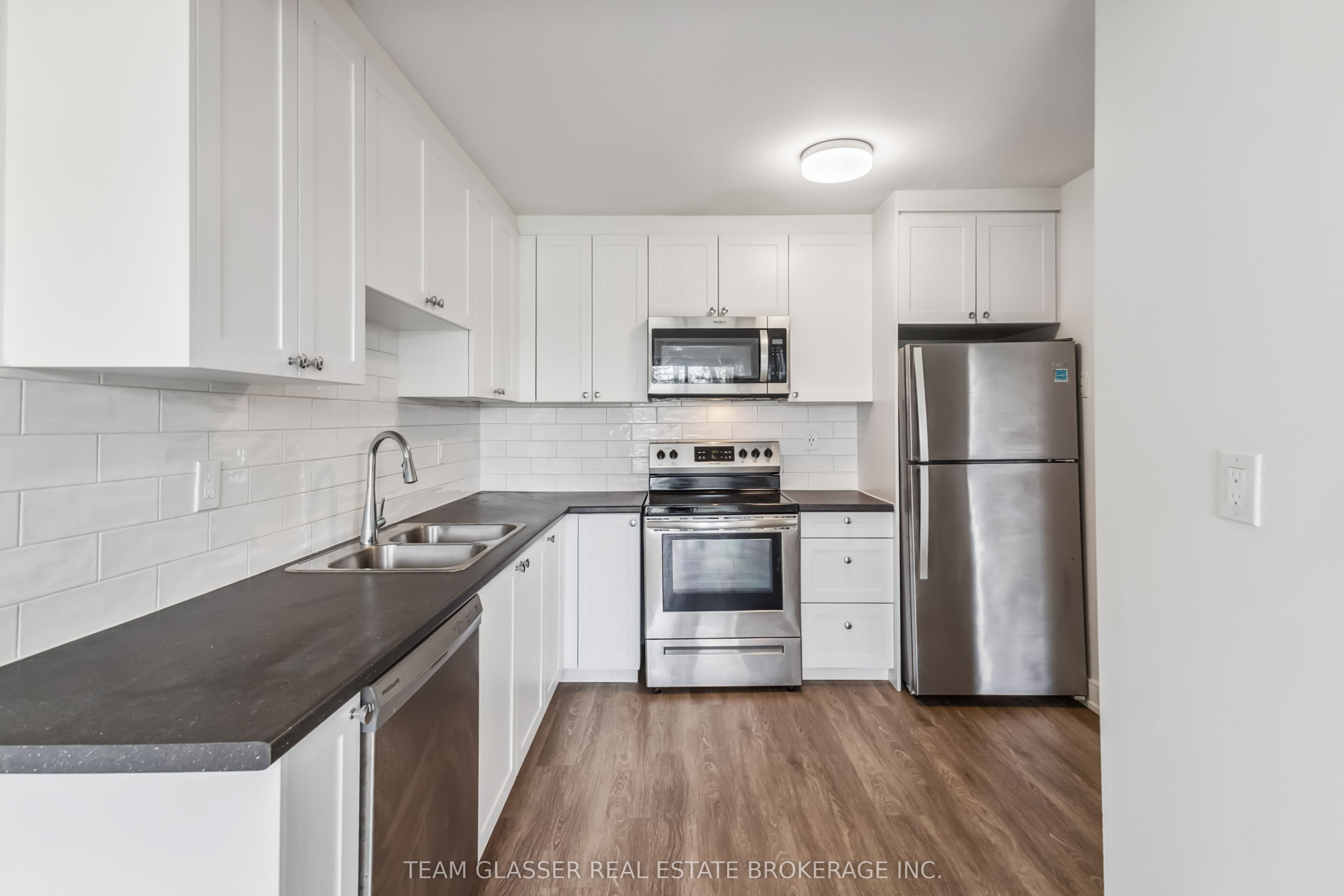 1560 Adelaide Street N 188 Property Photo 12