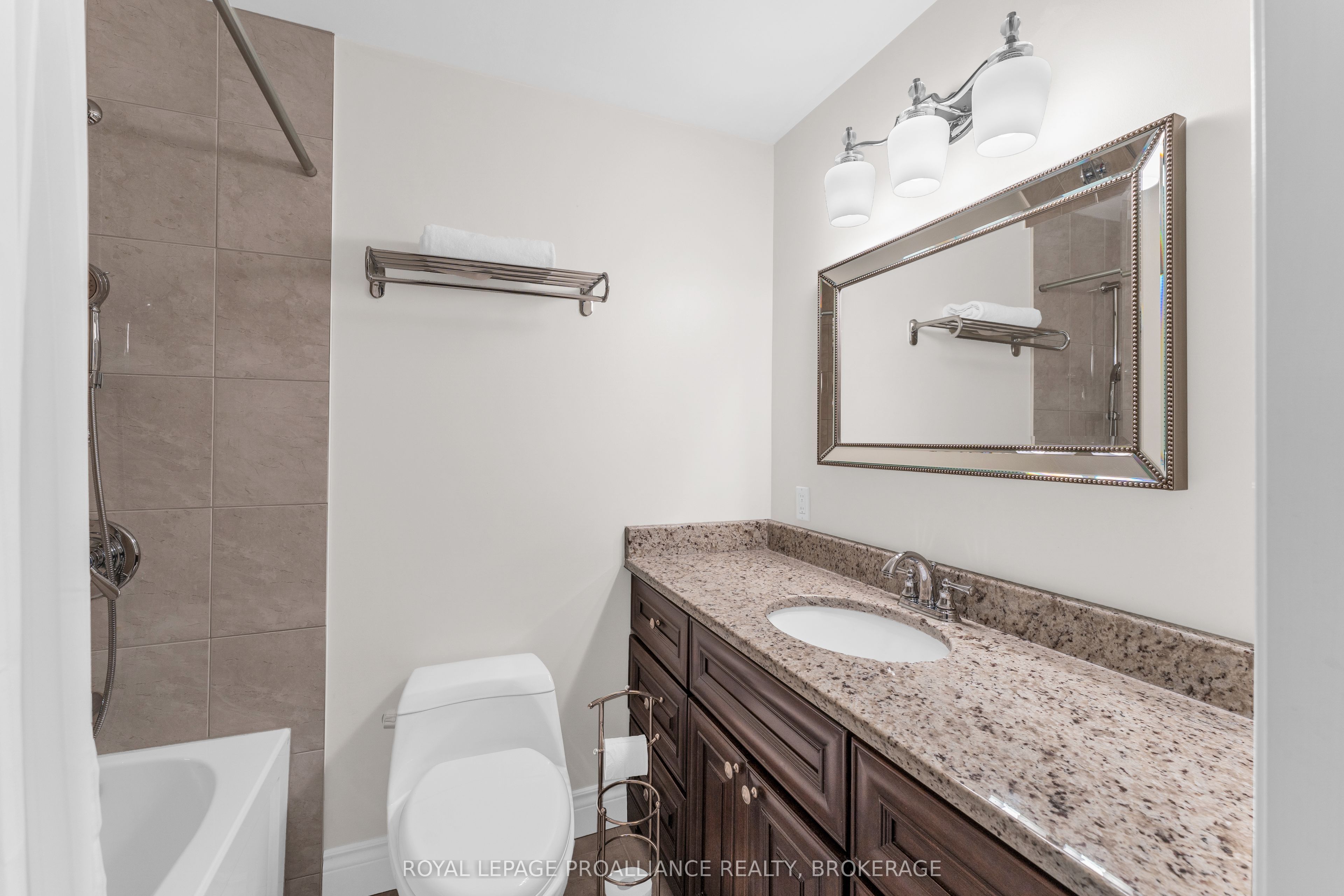 235 South Street S 101 Property Photo 14