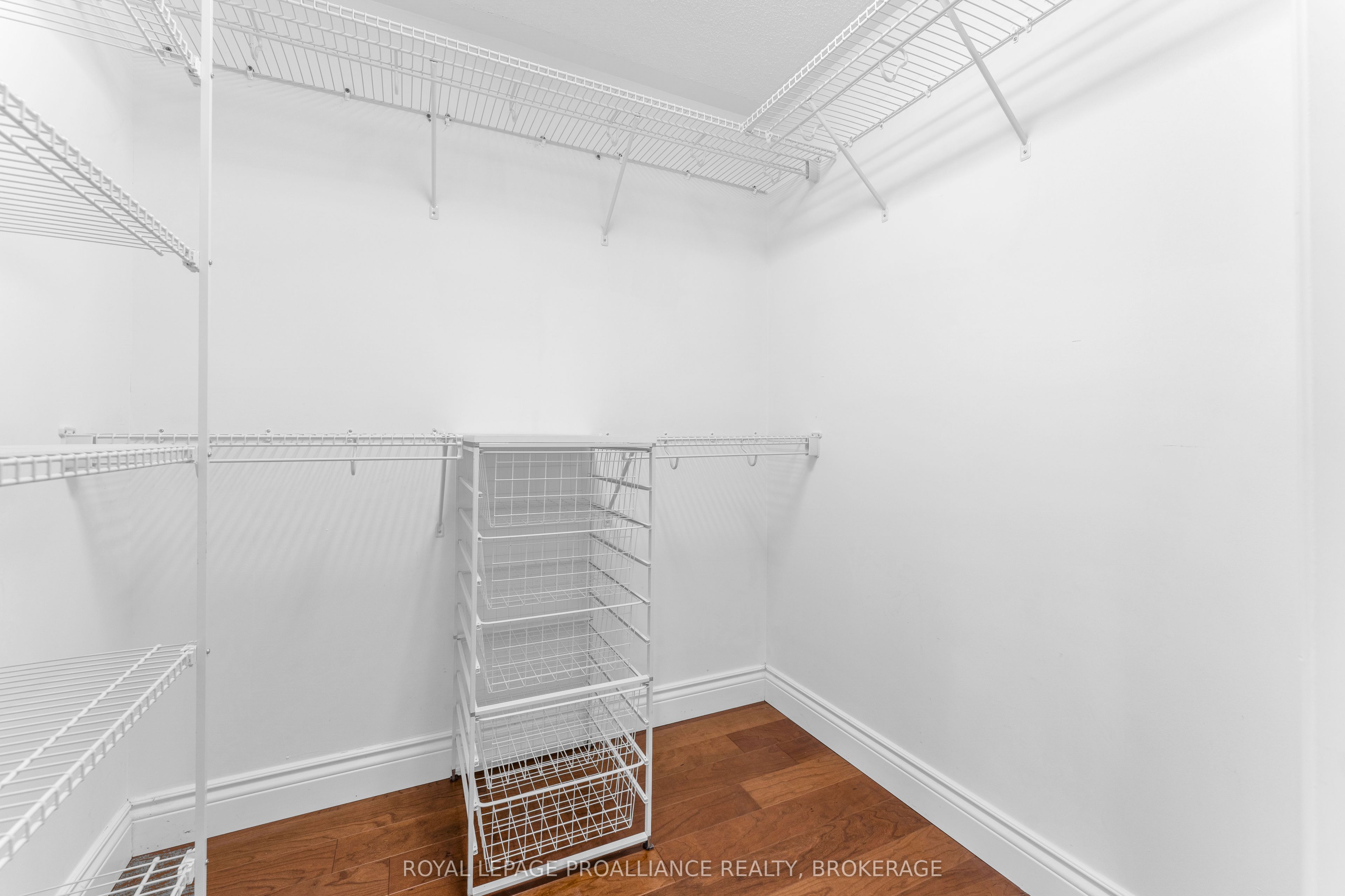 235 South Street S 101 Property Photo 21