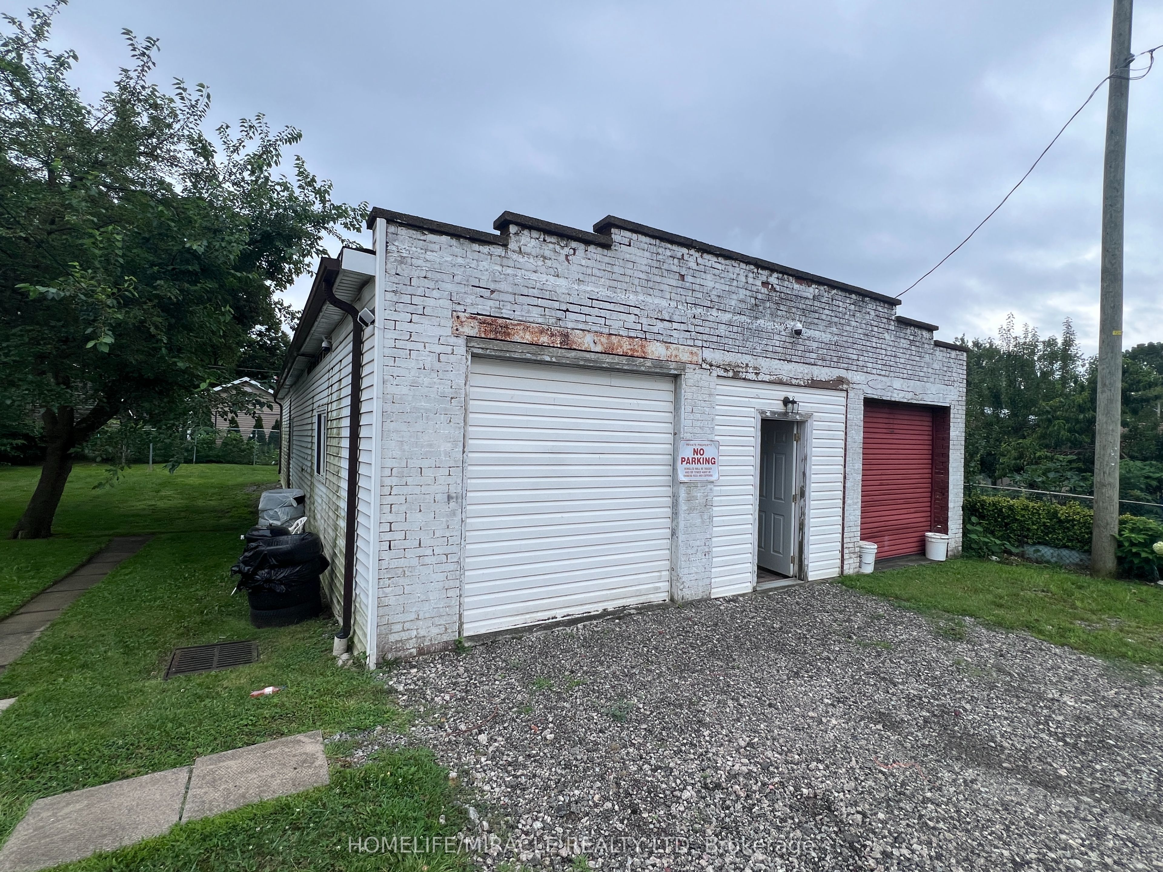 5470 Lewis Avenue Property Photo 4