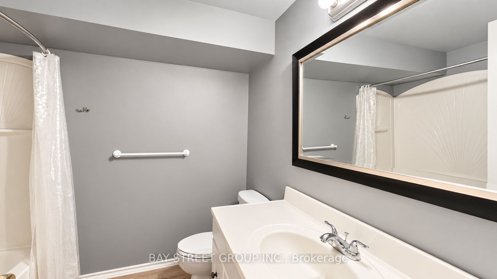 302 Vine Street 43 Property Photo 15