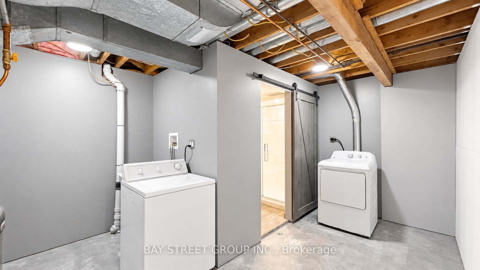 302 Vine Street 43 Property Photo 20