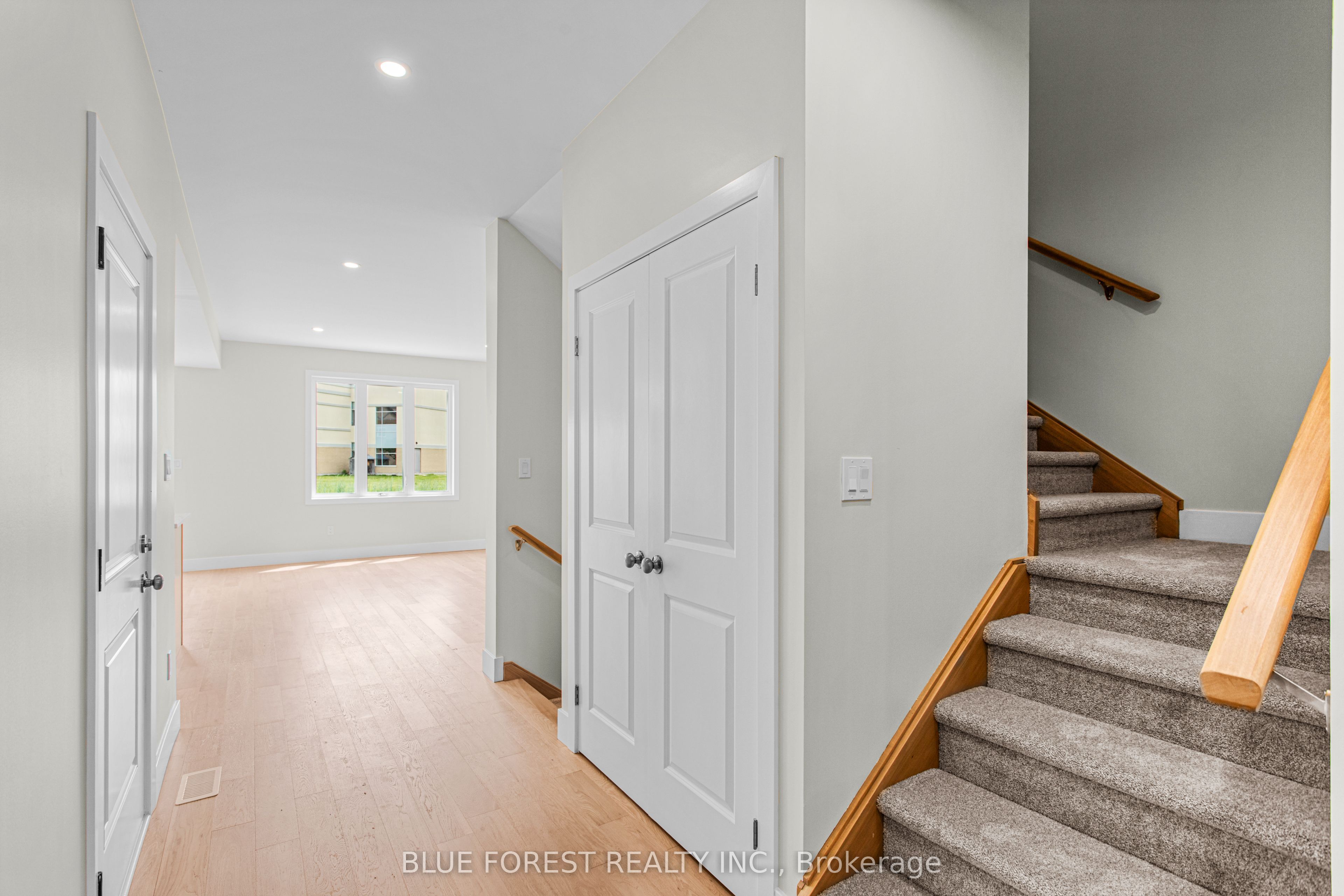 251 Mctavish Street Property Photo 5