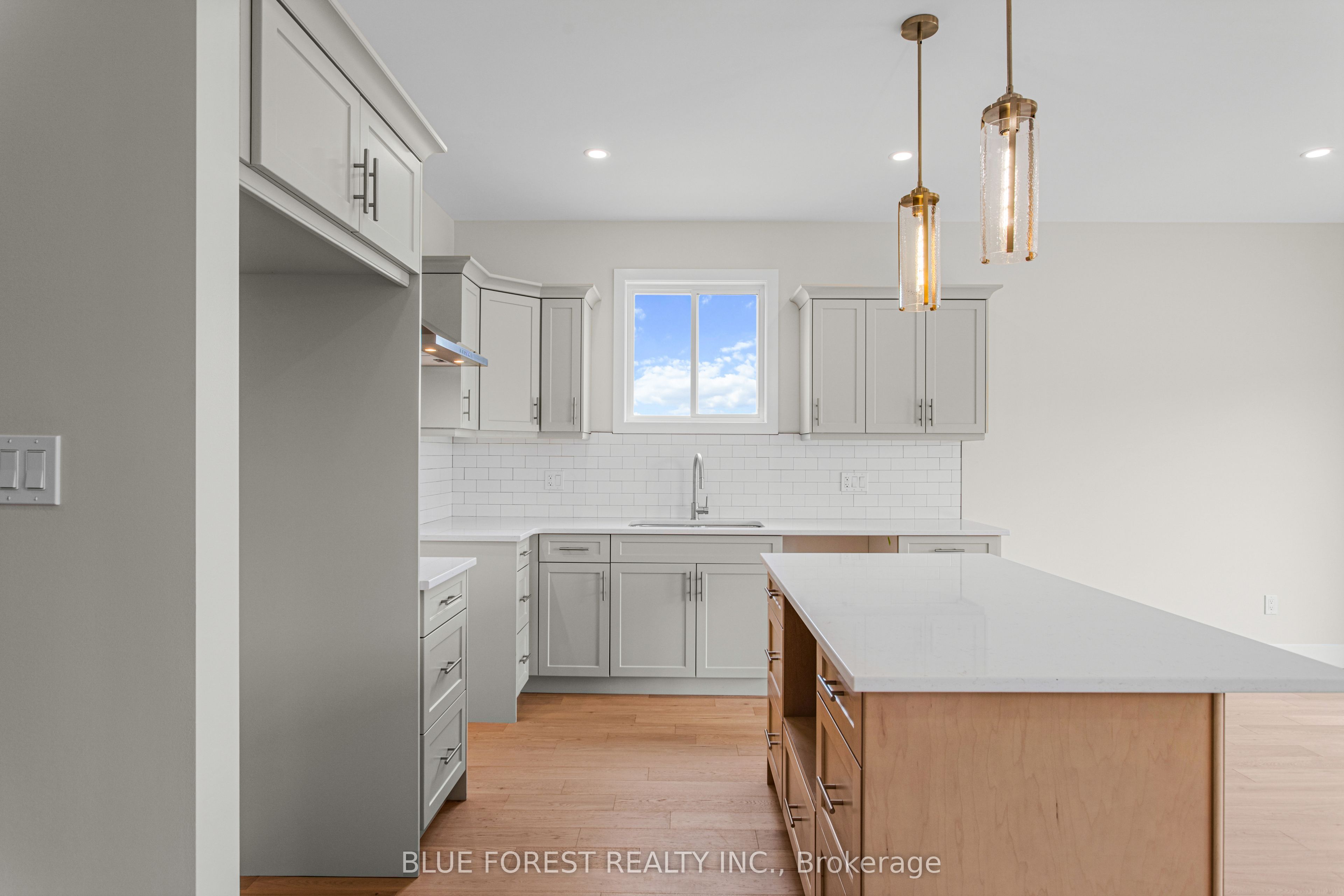 251 Mctavish Street Property Photo 12