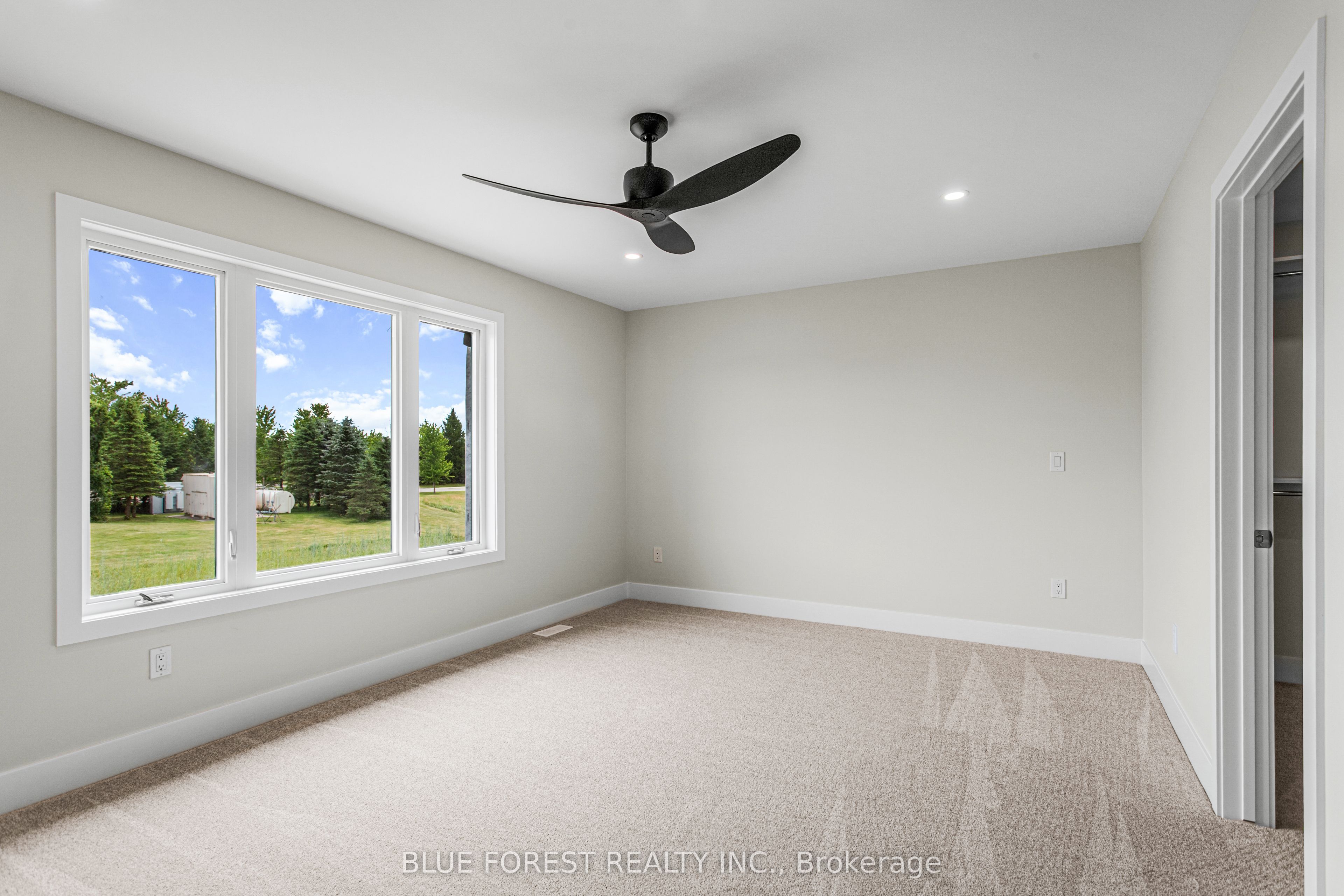 251 Mctavish Street Property Photo 24