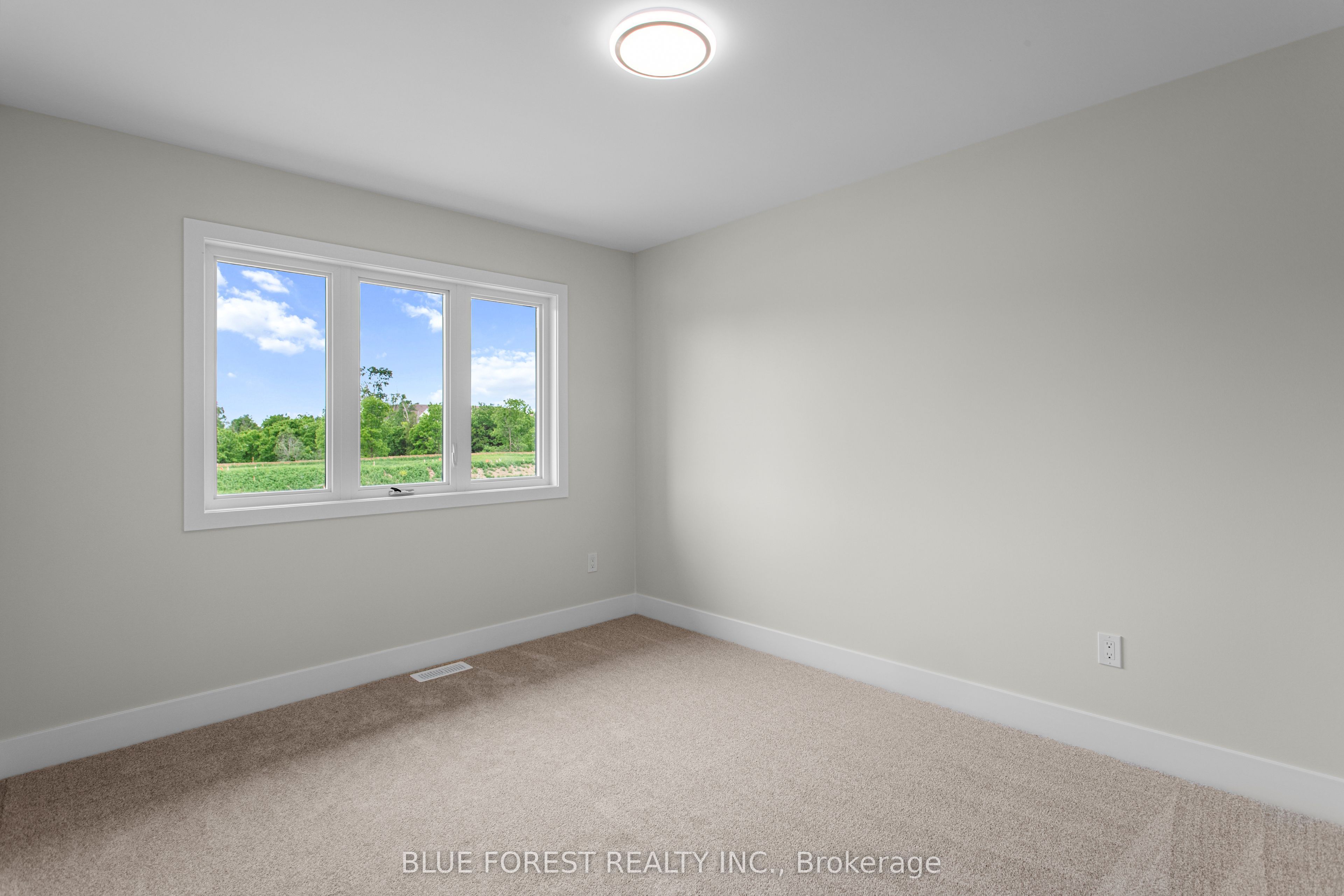 251 Mctavish Street Property Photo 38