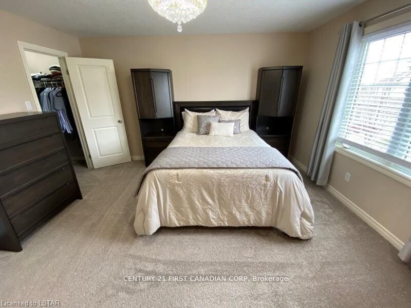 960 Bitterbush Crescent 17 Property Photo 15