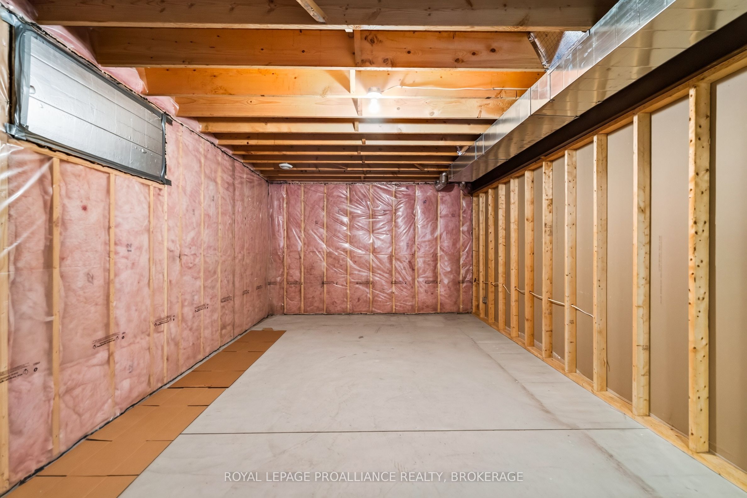 1097 Crossfield Avenue Property Photo 43