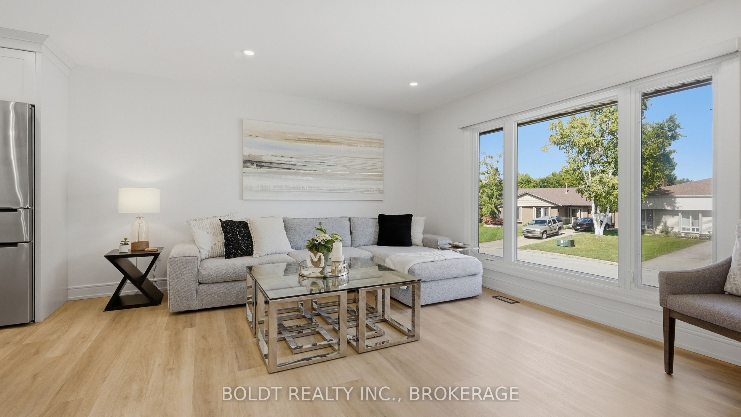 15 The Cedars Street Property Photo 6