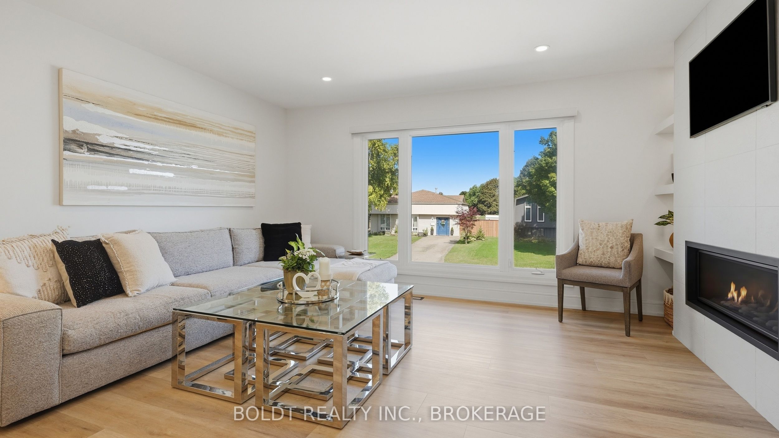 15 The Cedars Street Property Photo 7