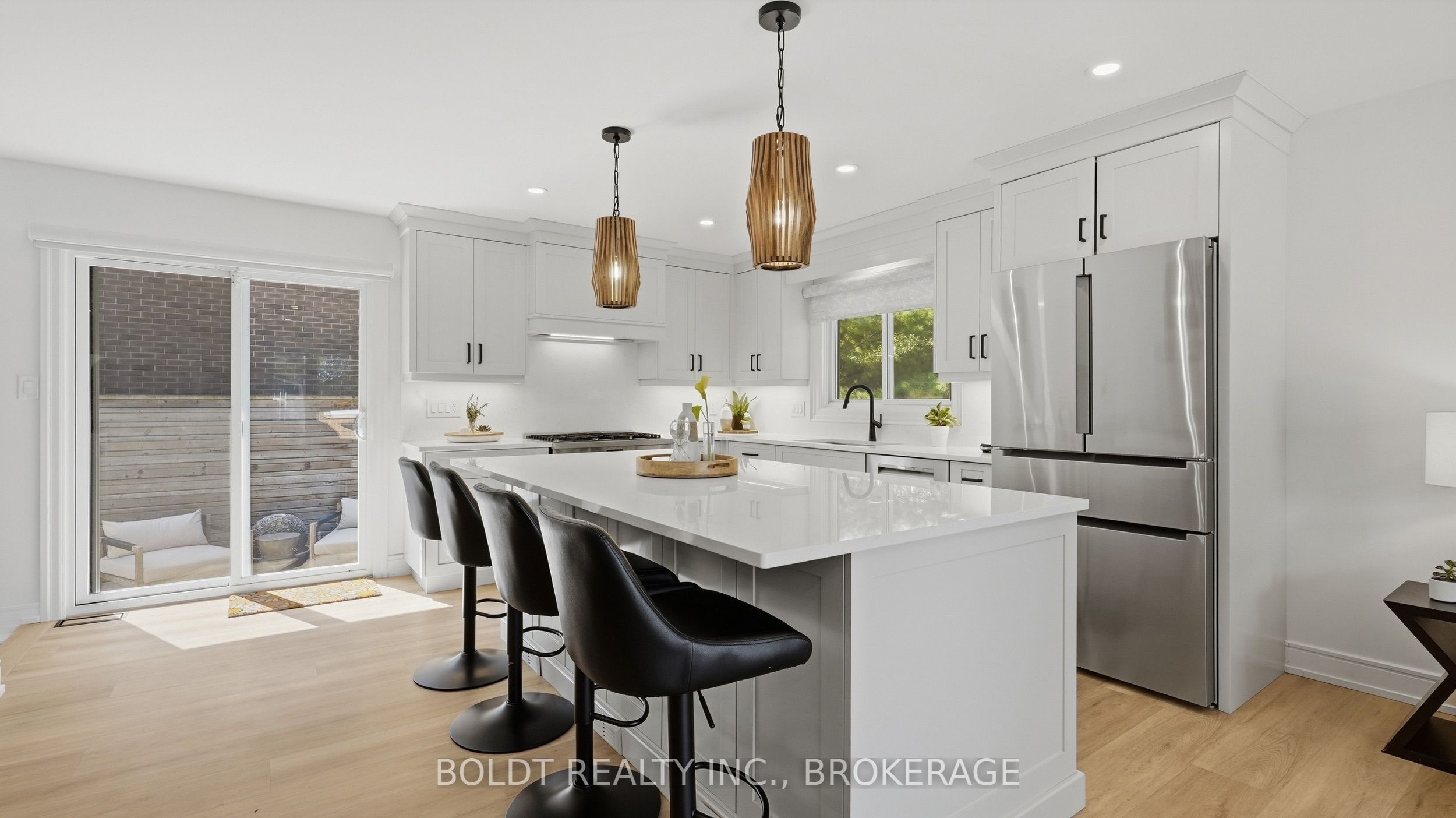 15 The Cedars Street Property Photo 9