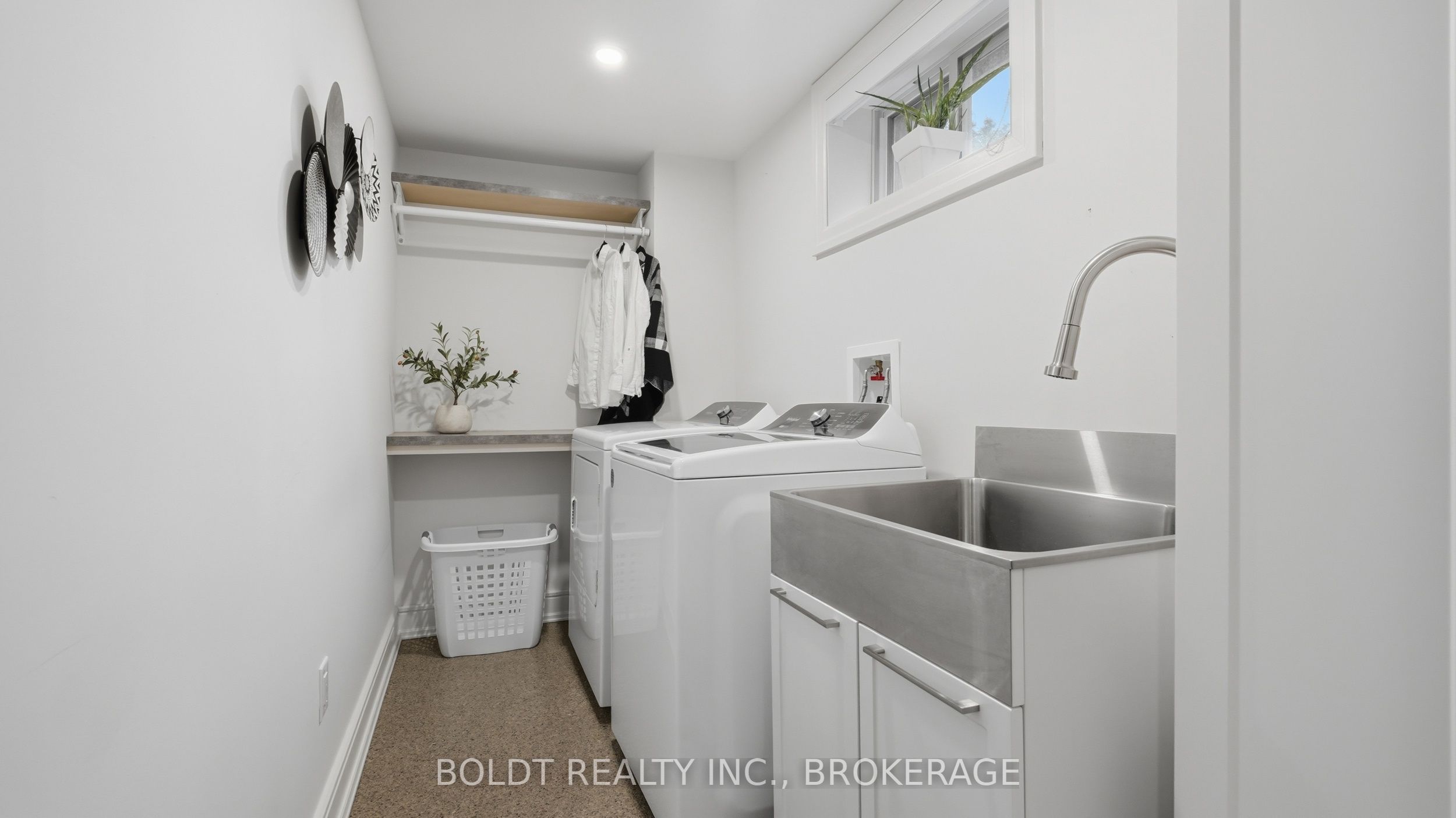 15 The Cedars Street Property Photo 28