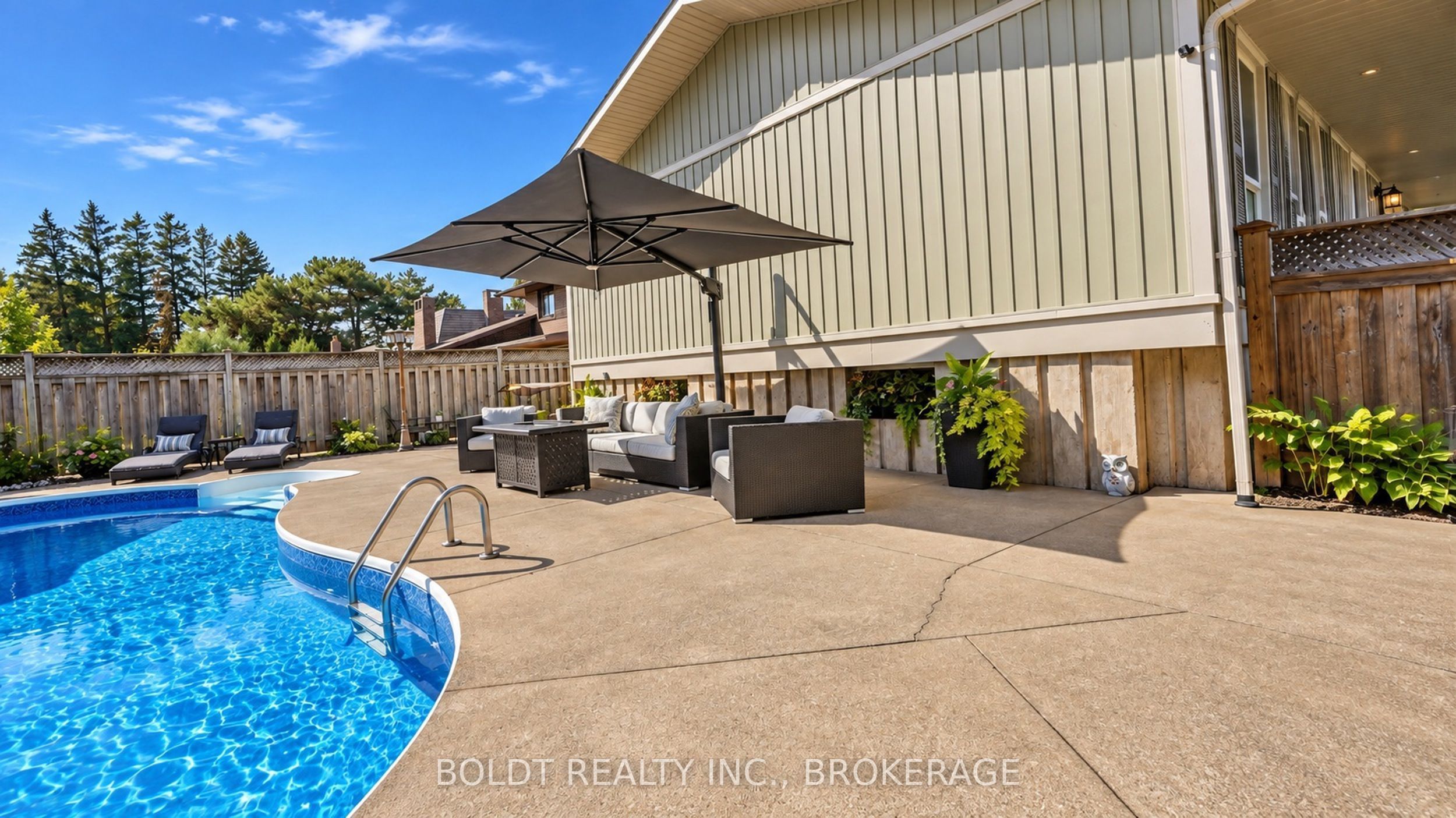 15 The Cedars Street Property Photo 41