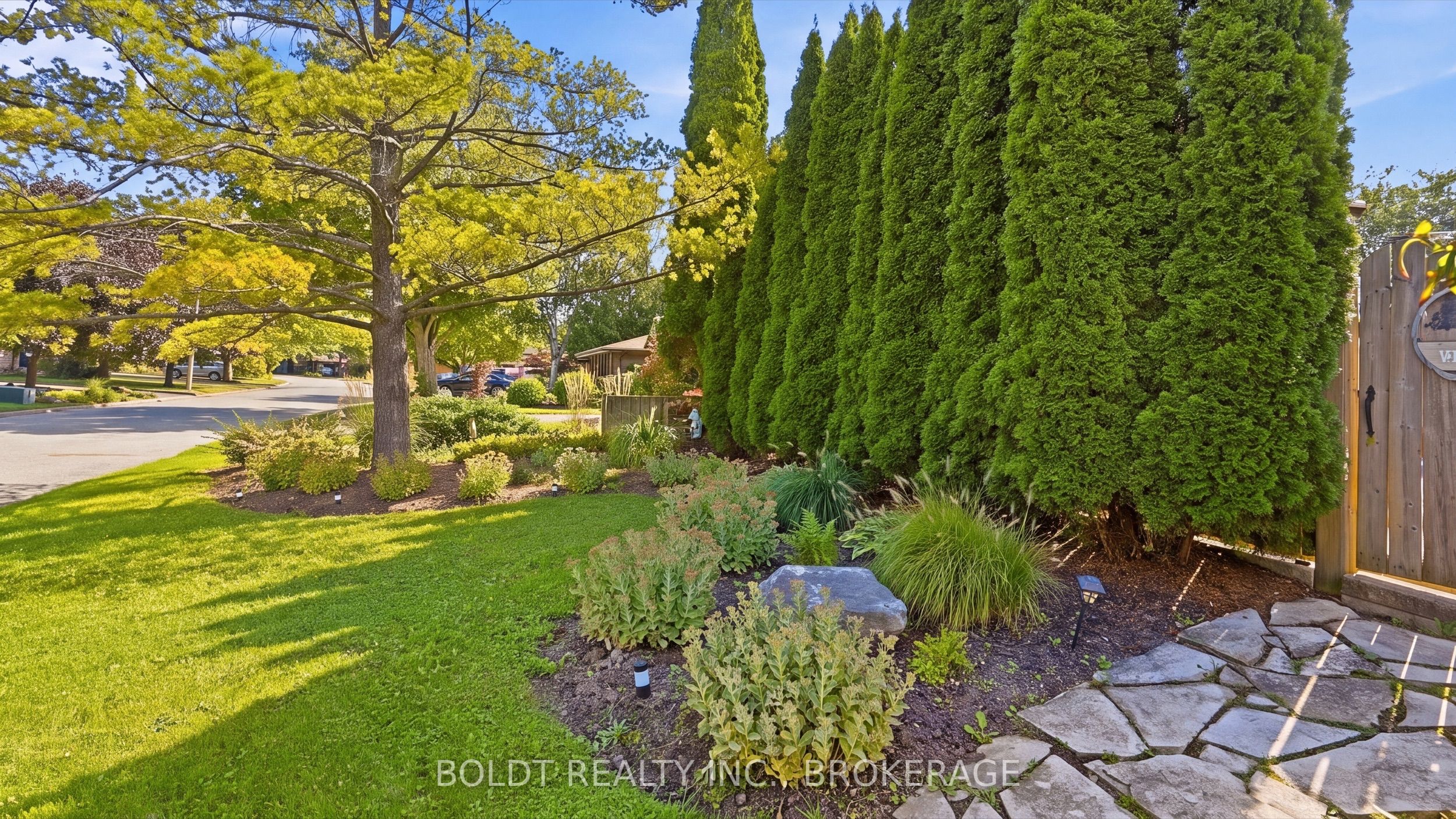 15 The Cedars Street Property Photo 45
