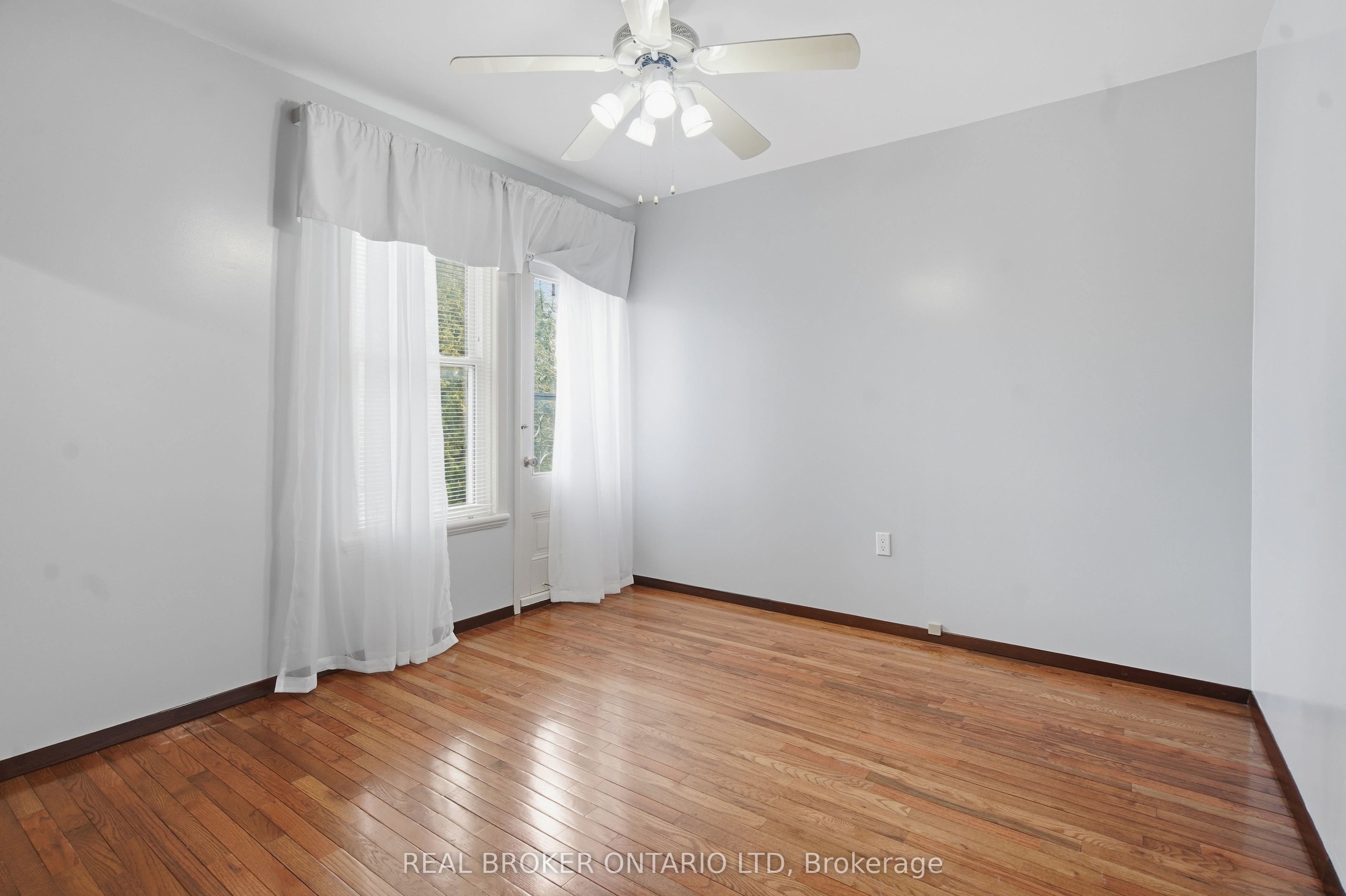 908 William Street Property Photo 23