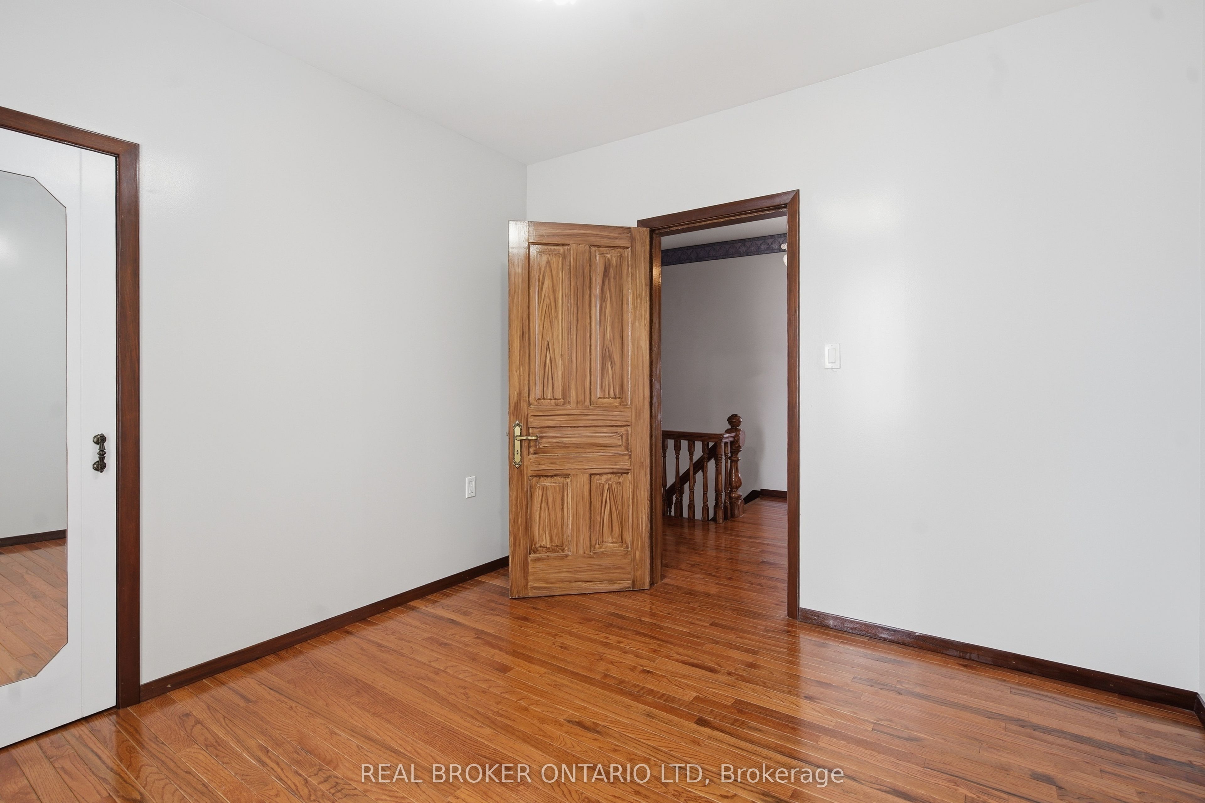 908 William Street Property Photo 24