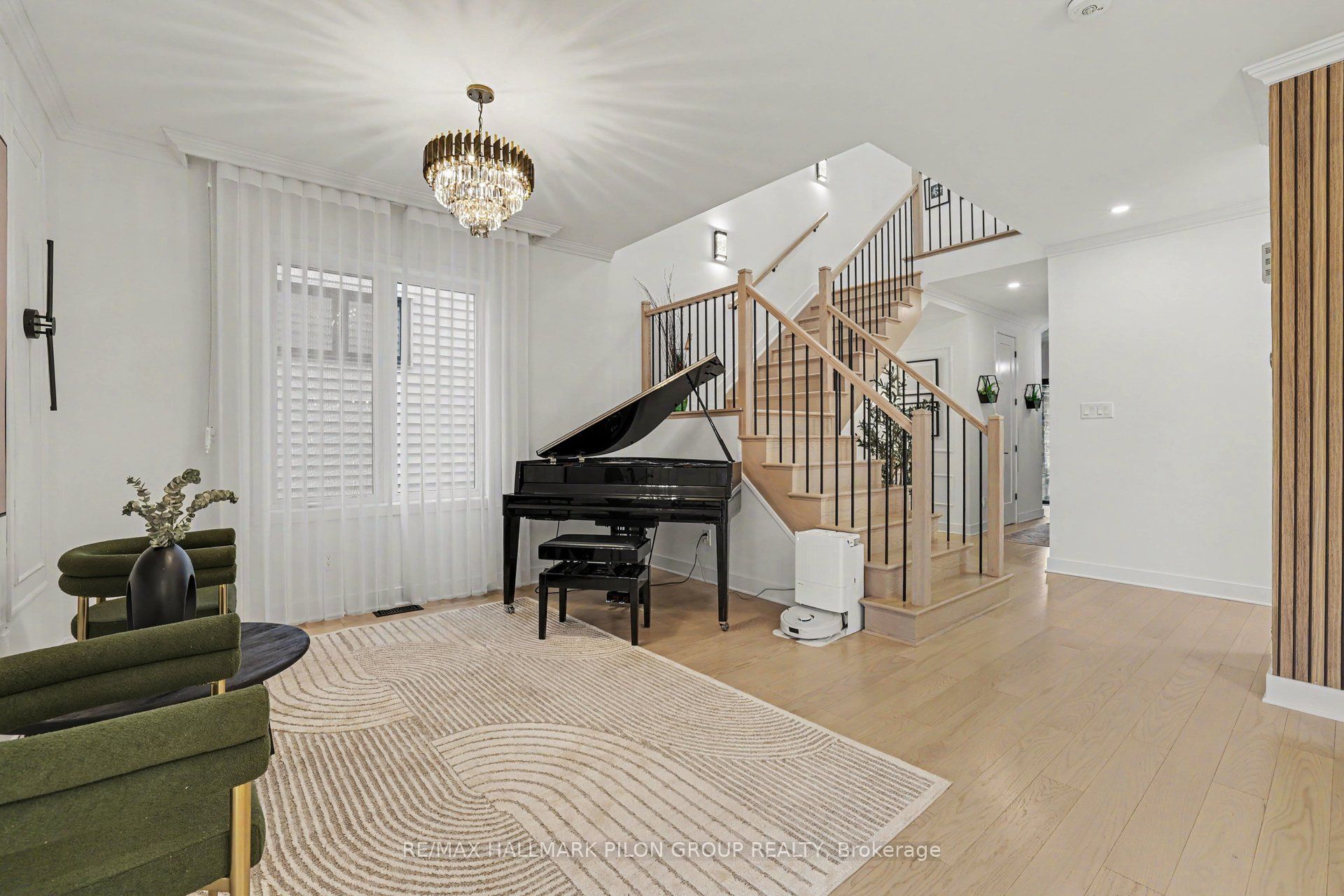 308 Cornice Street Property Photo 5