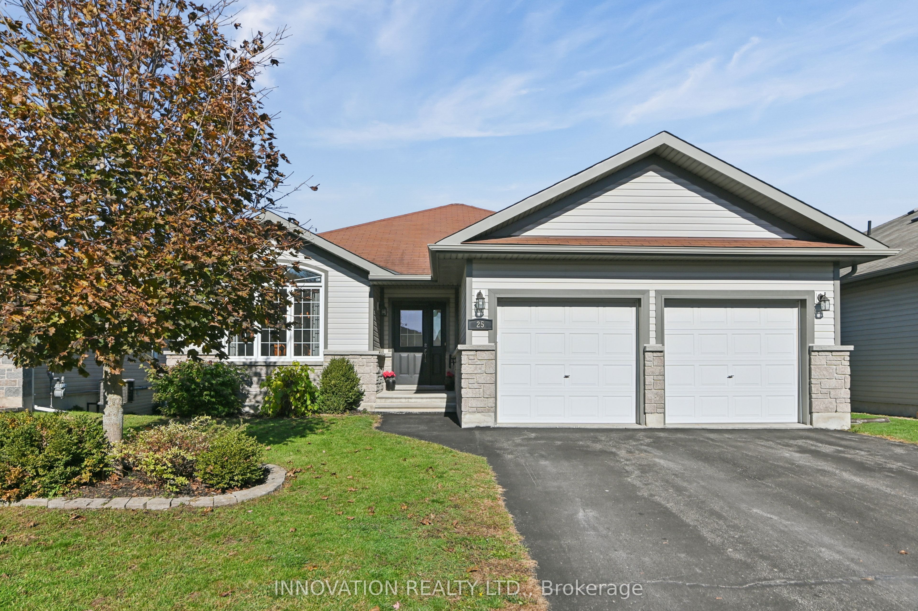 25 Westerra Way N Property Photo 1