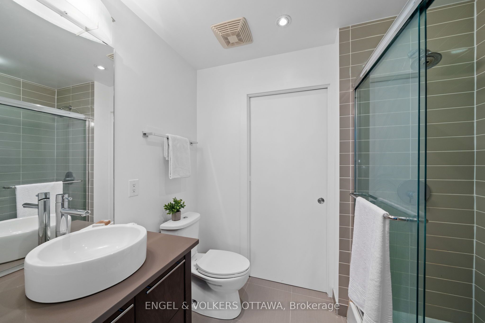 101 Richmond Road 219 Property Photo 19