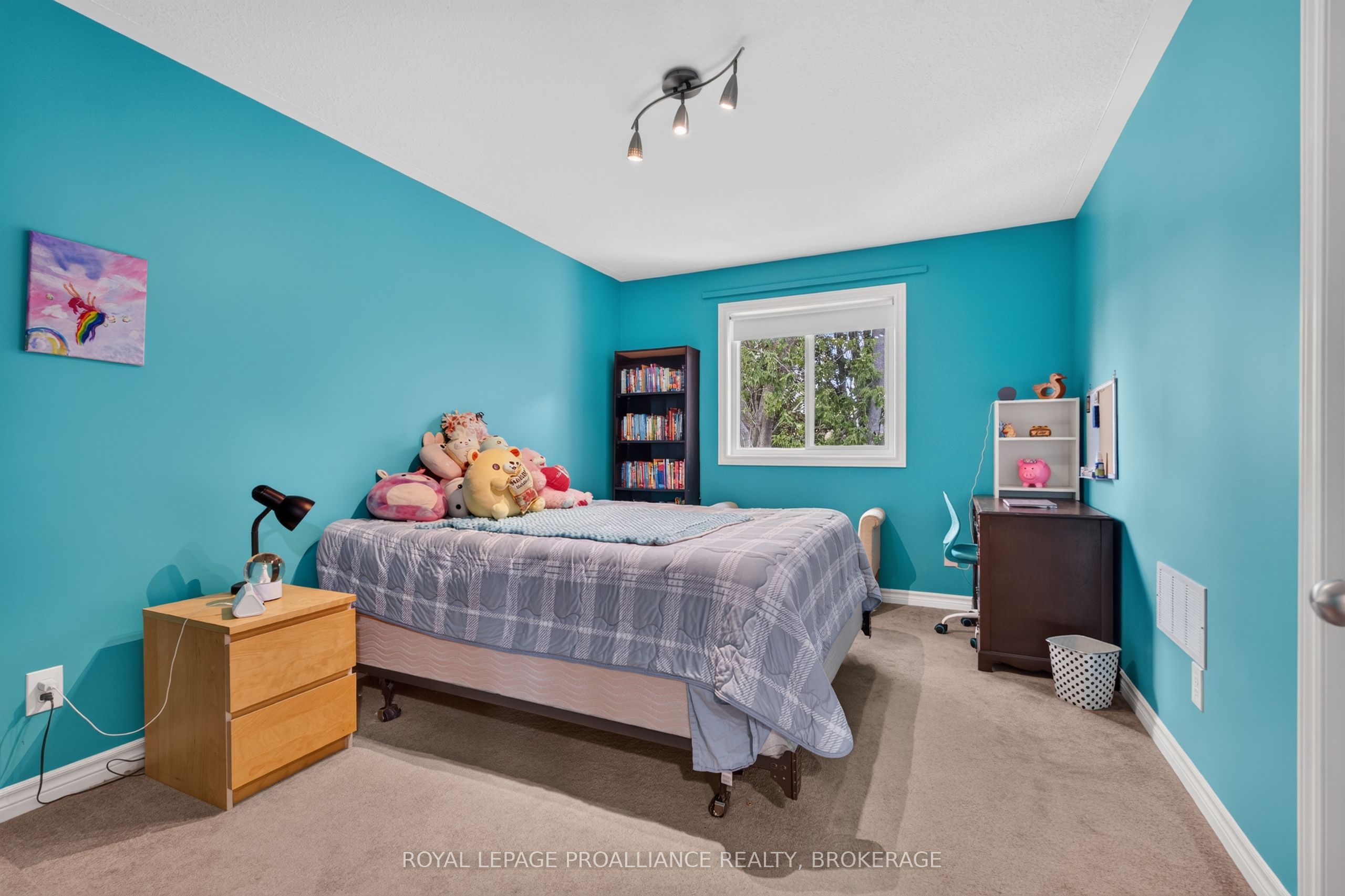456 Conservatory Drive Property Photo 15