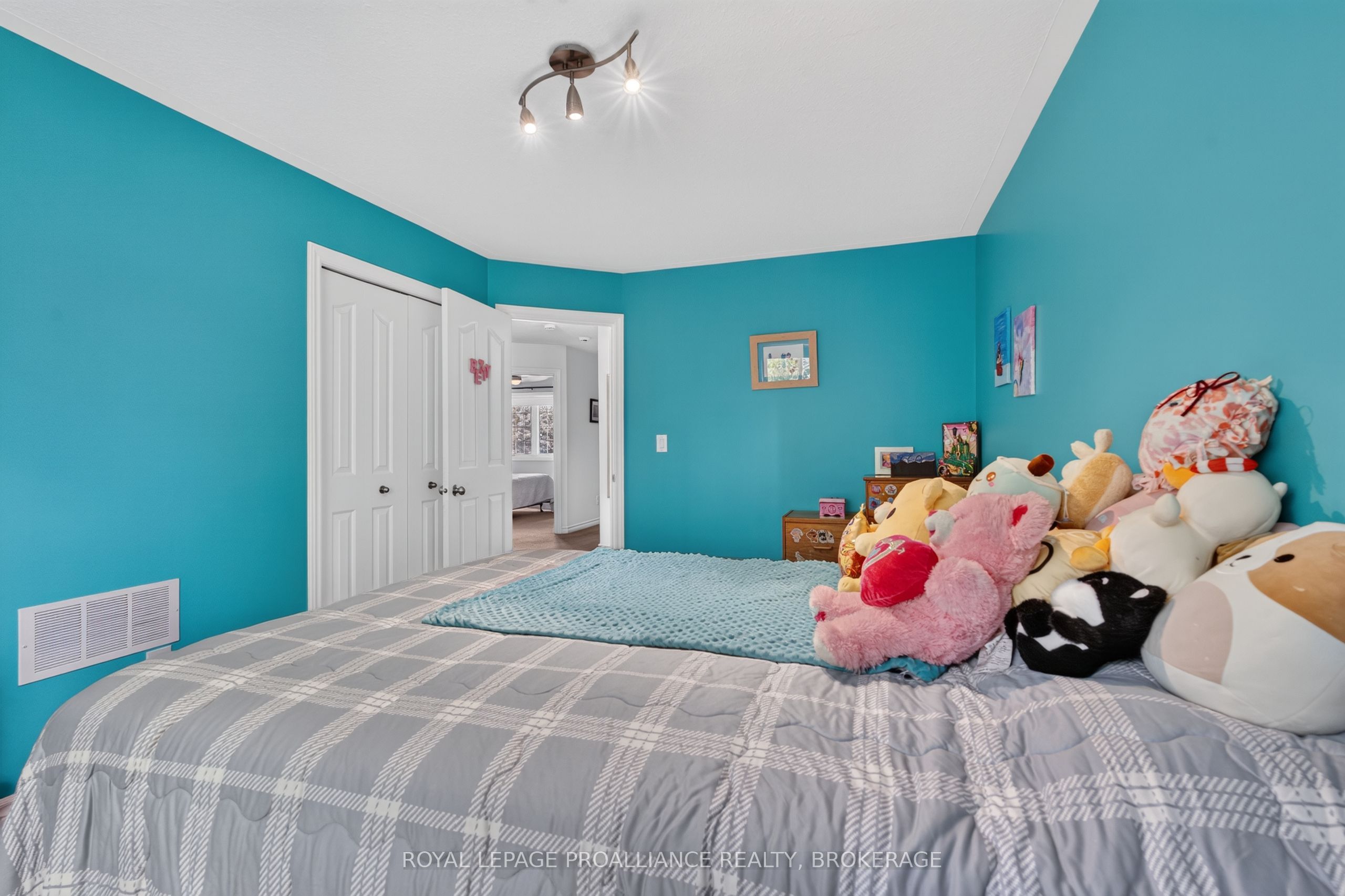 456 Conservatory Drive Property Photo 16