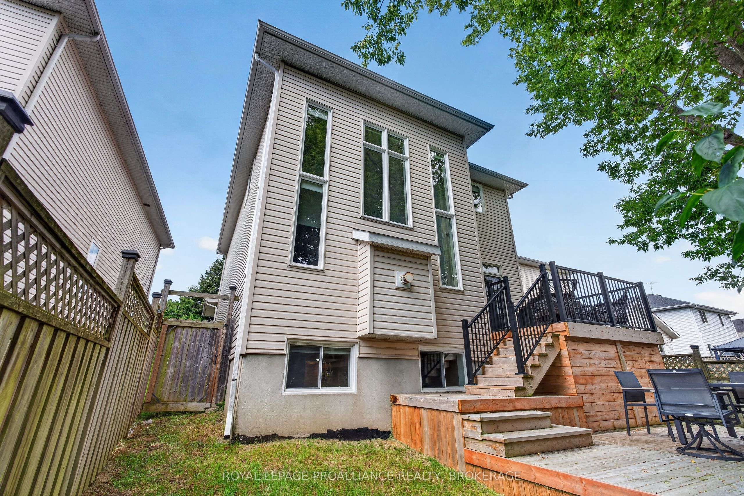 456 Conservatory Drive Property Photo 25