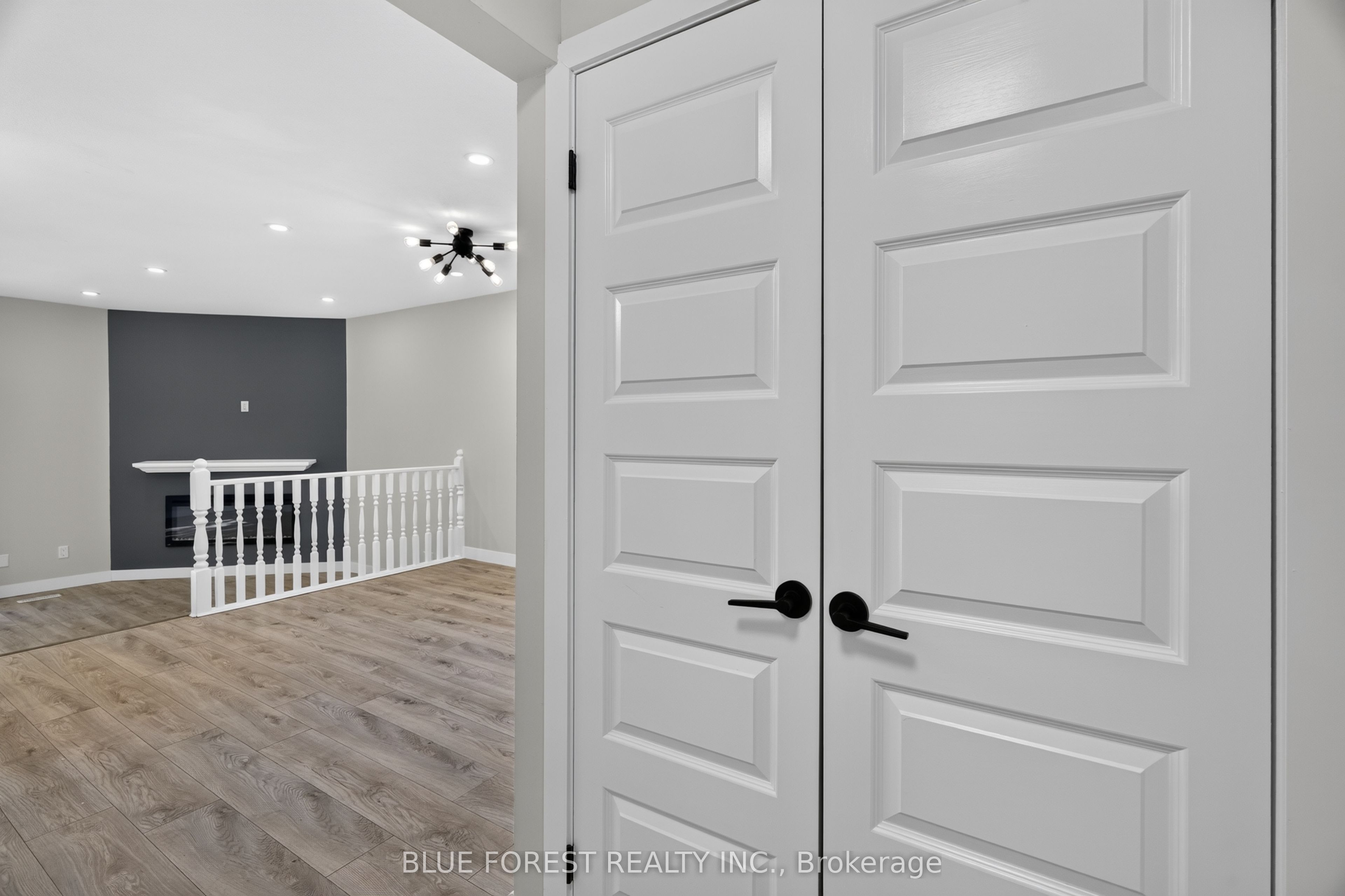 1048 Mahogany Road Property Photo 5