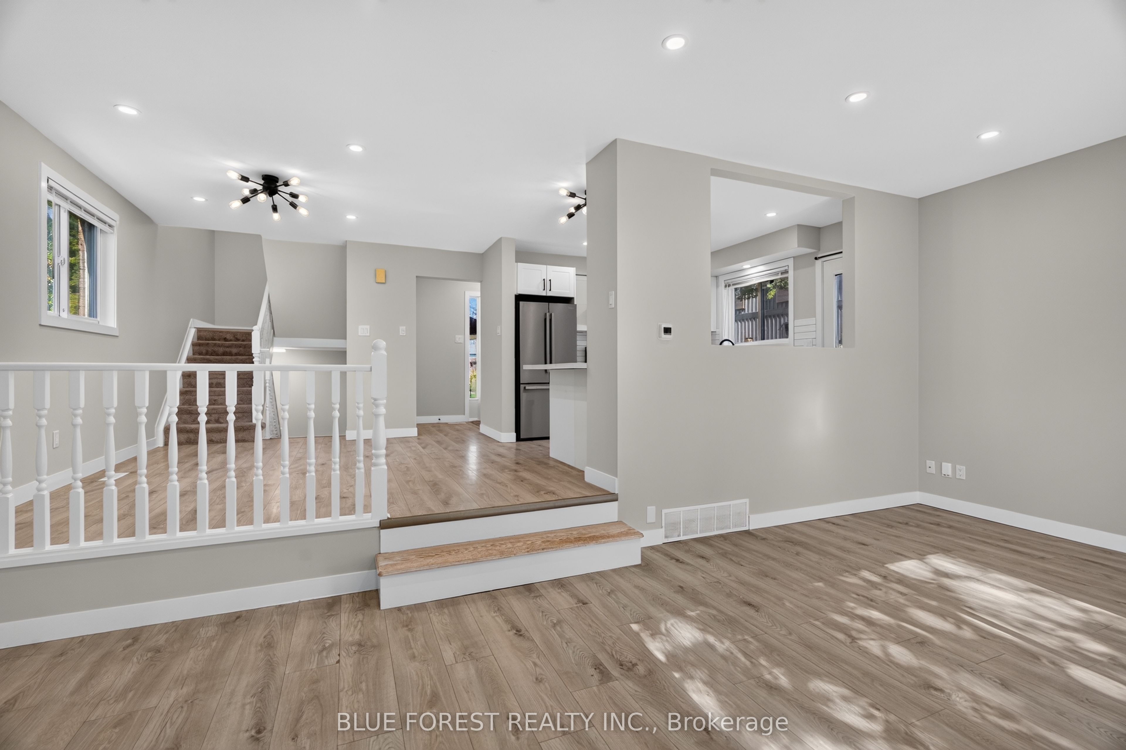 1048 Mahogany Road Property Photo 12