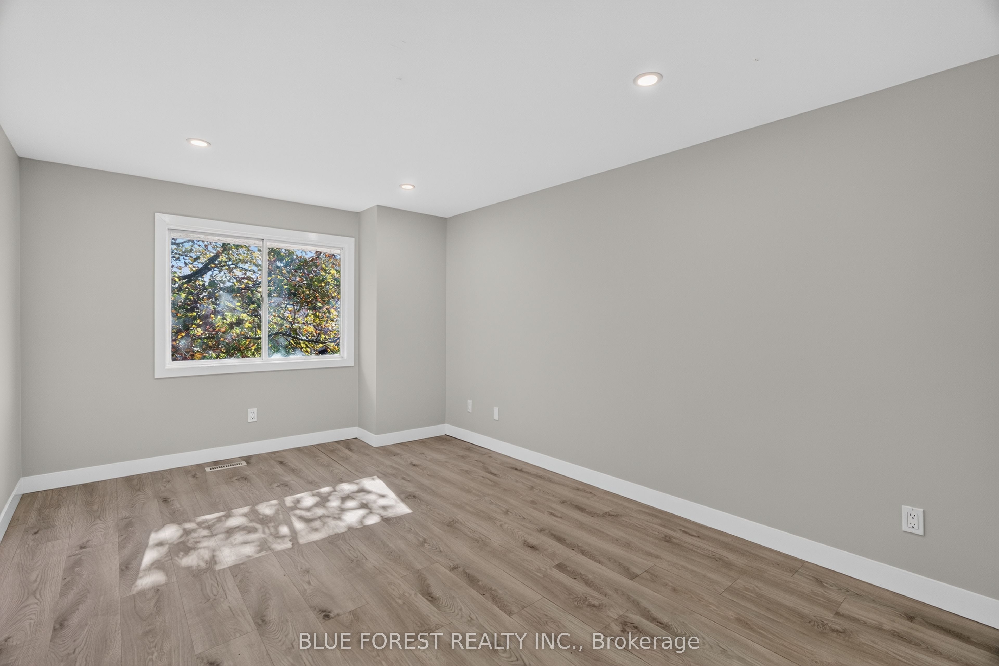 1048 Mahogany Road Property Photo 23