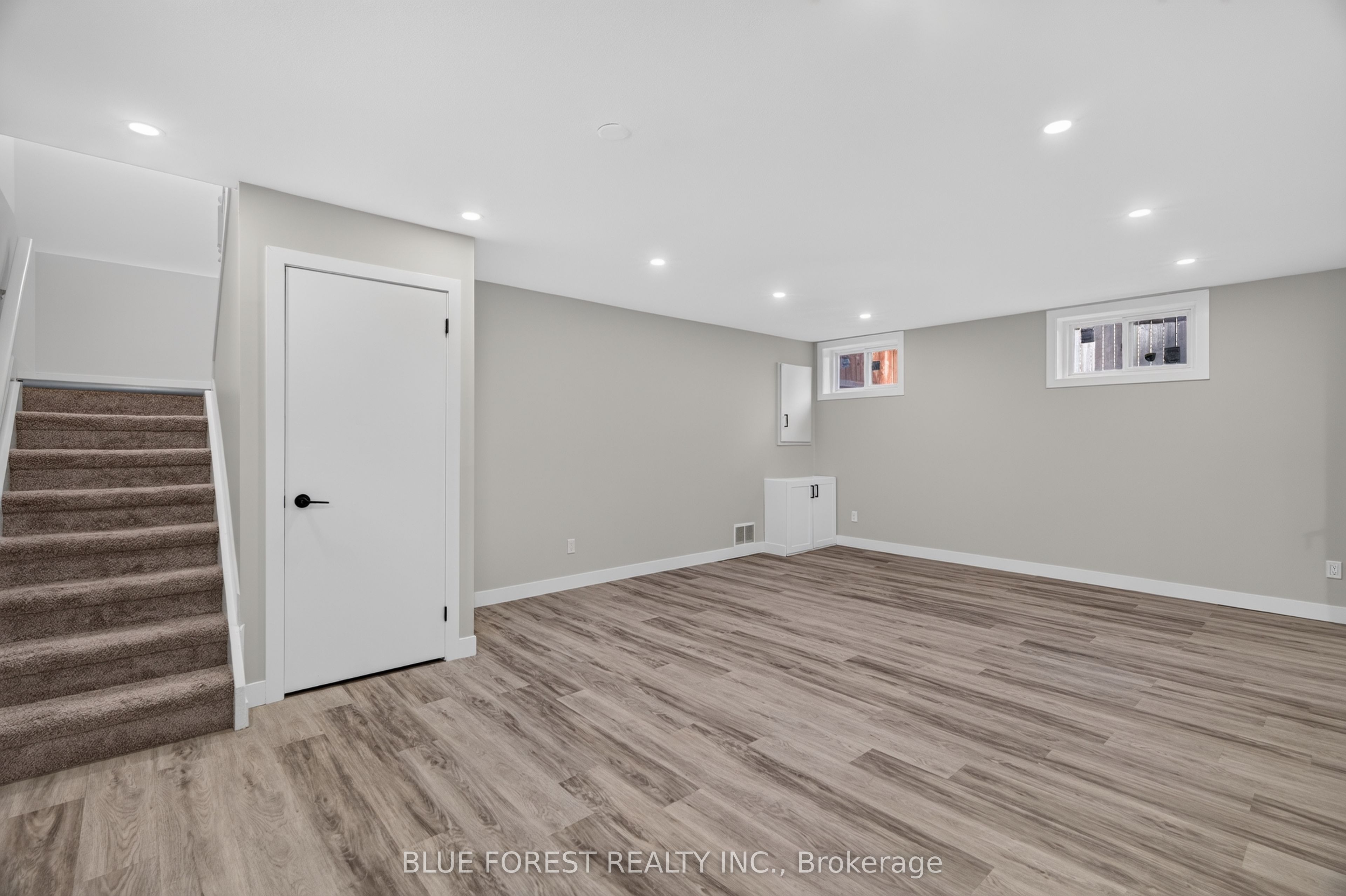1048 Mahogany Road Property Photo 28