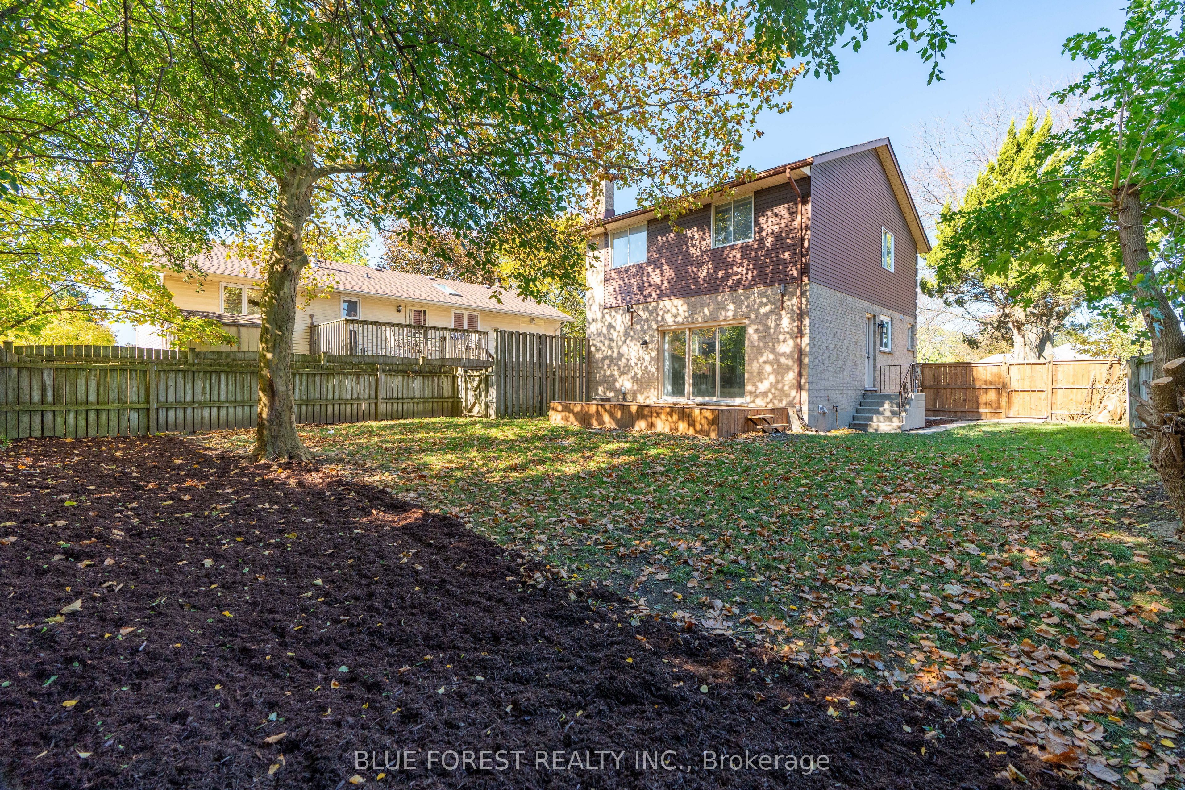 1048 Mahogany Road Property Photo 36