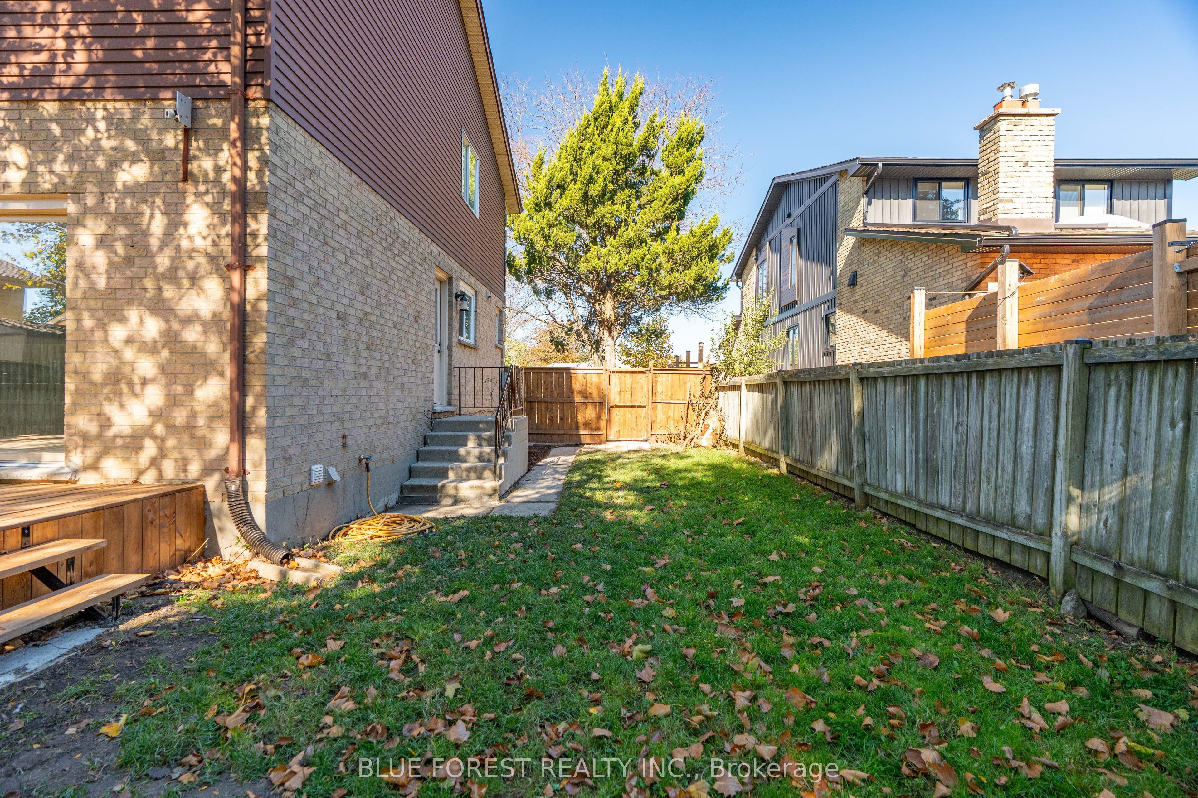 1048 Mahogany Road Property Photo 37