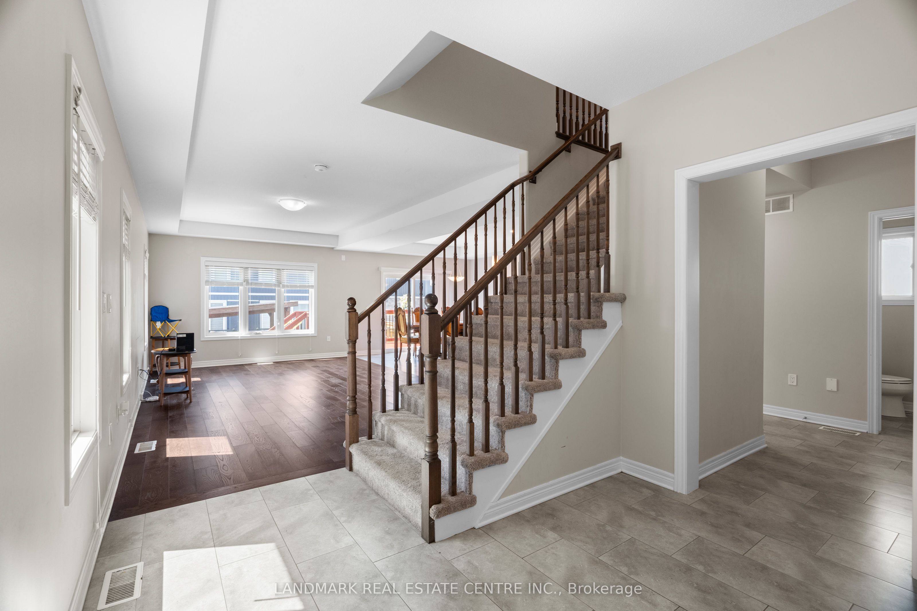22 Lamb Crescent Property Photo 6