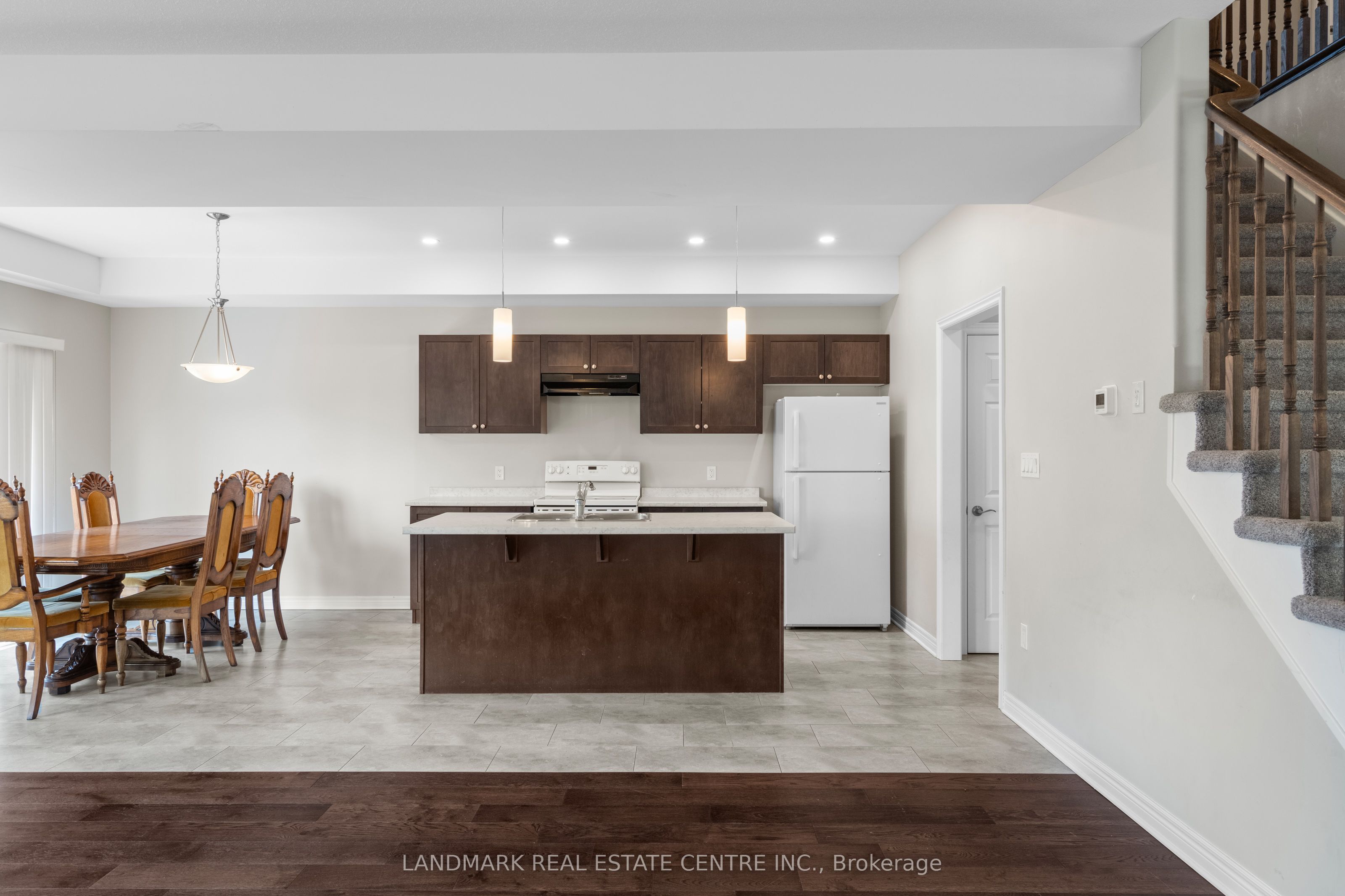 22 Lamb Crescent Property Photo 9