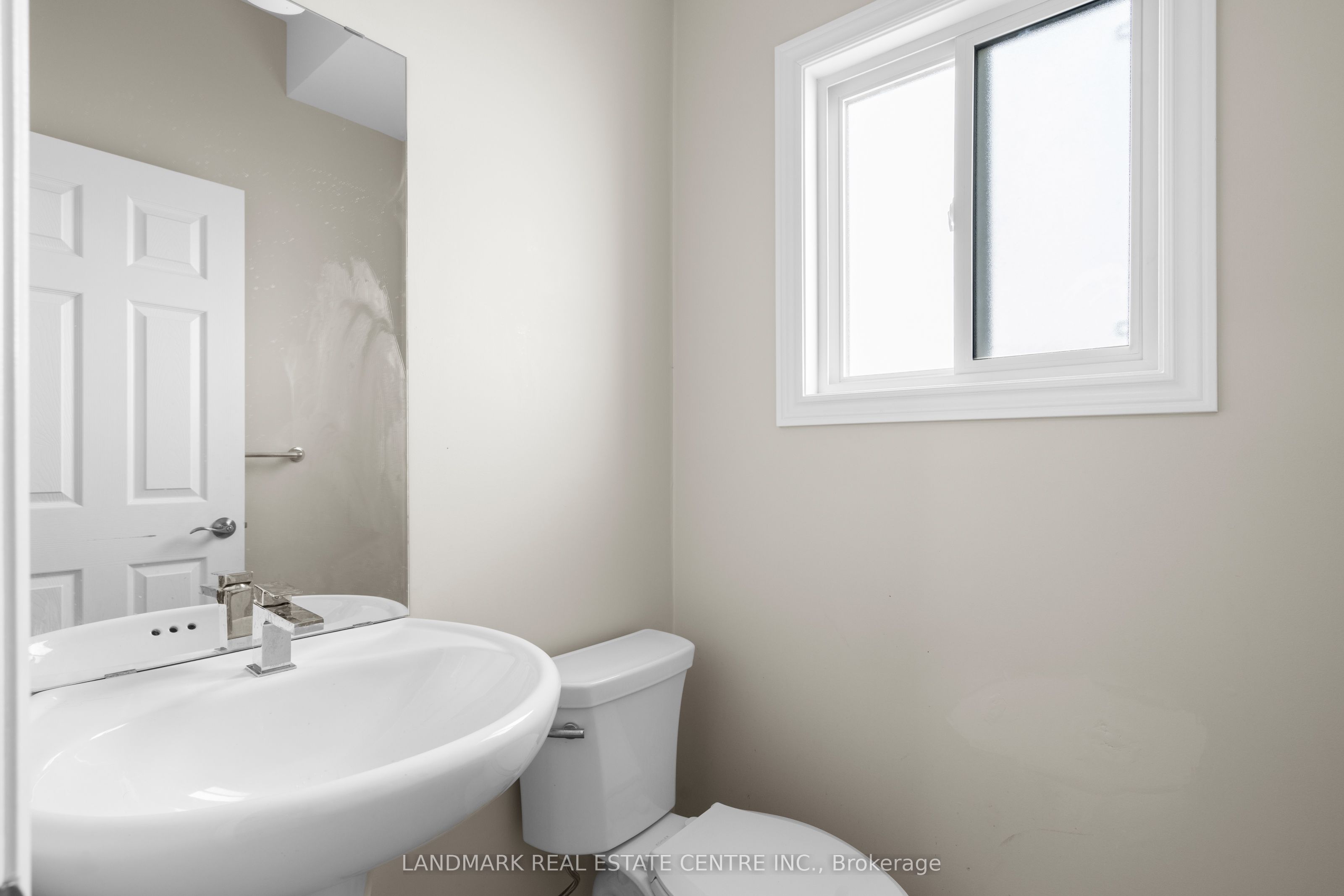 22 Lamb Crescent Property Photo 13