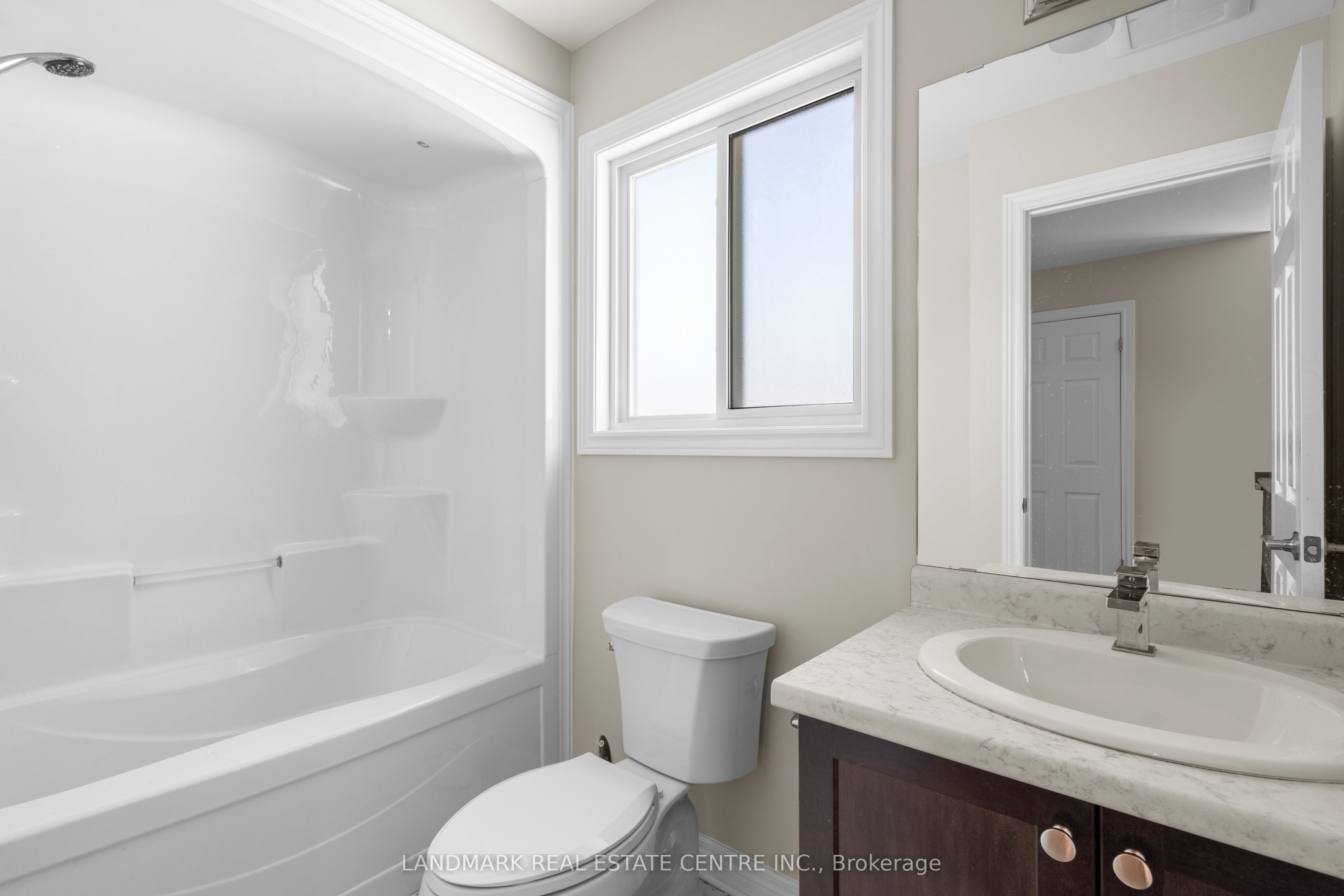 22 Lamb Crescent Property Photo 24
