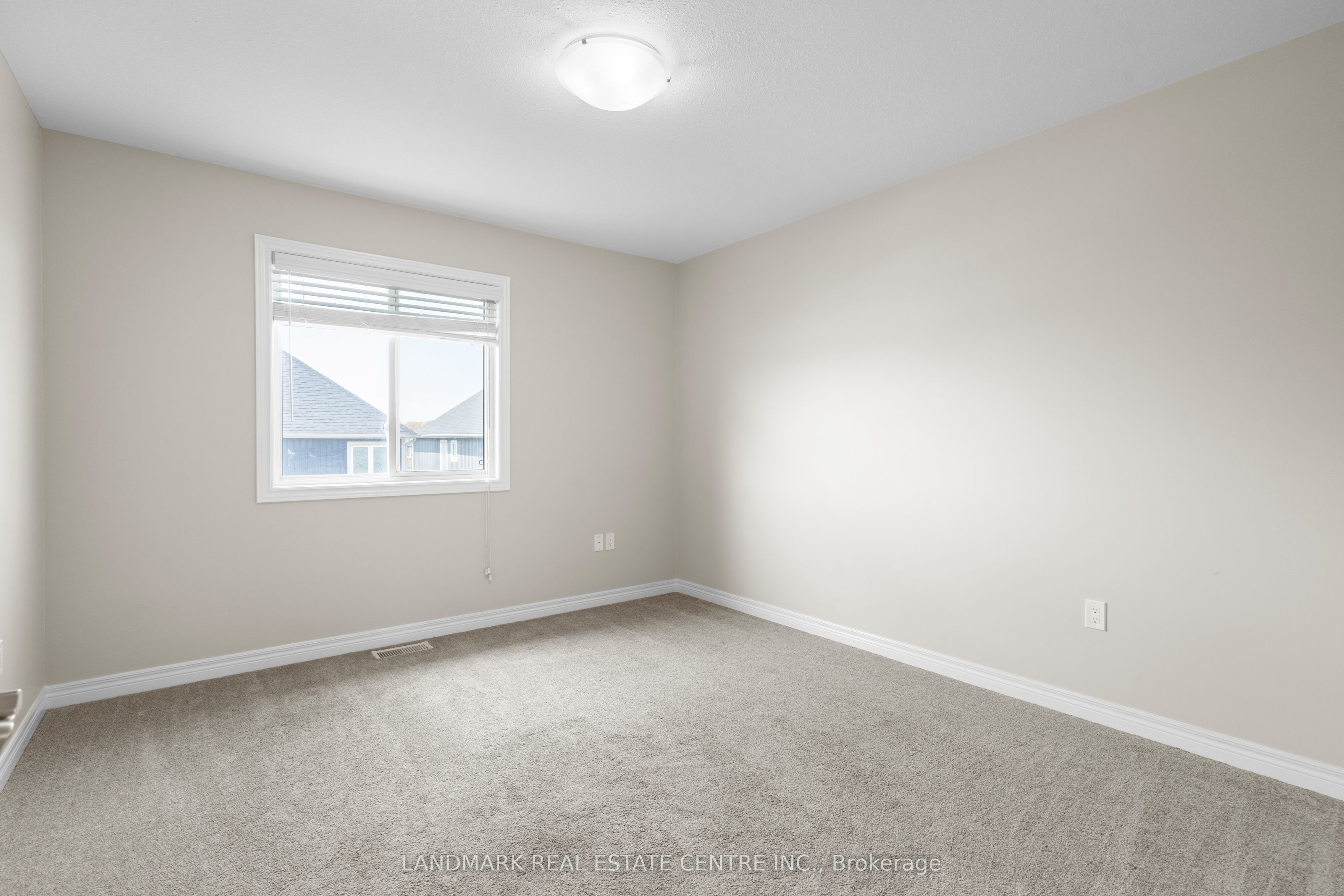 22 Lamb Crescent Property Photo 25