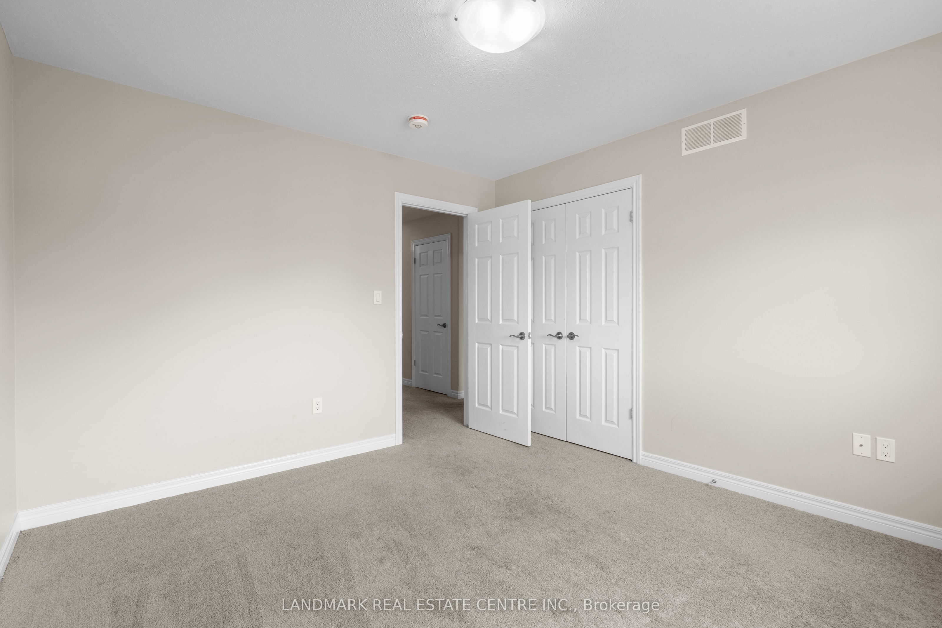 22 Lamb Crescent Property Photo 26