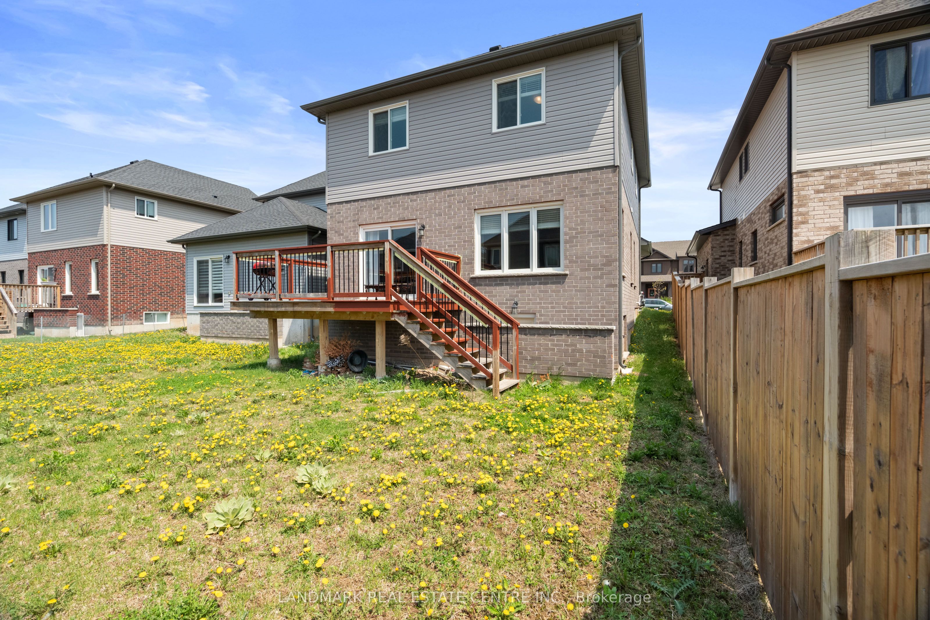 22 Lamb Crescent Property Photo 31