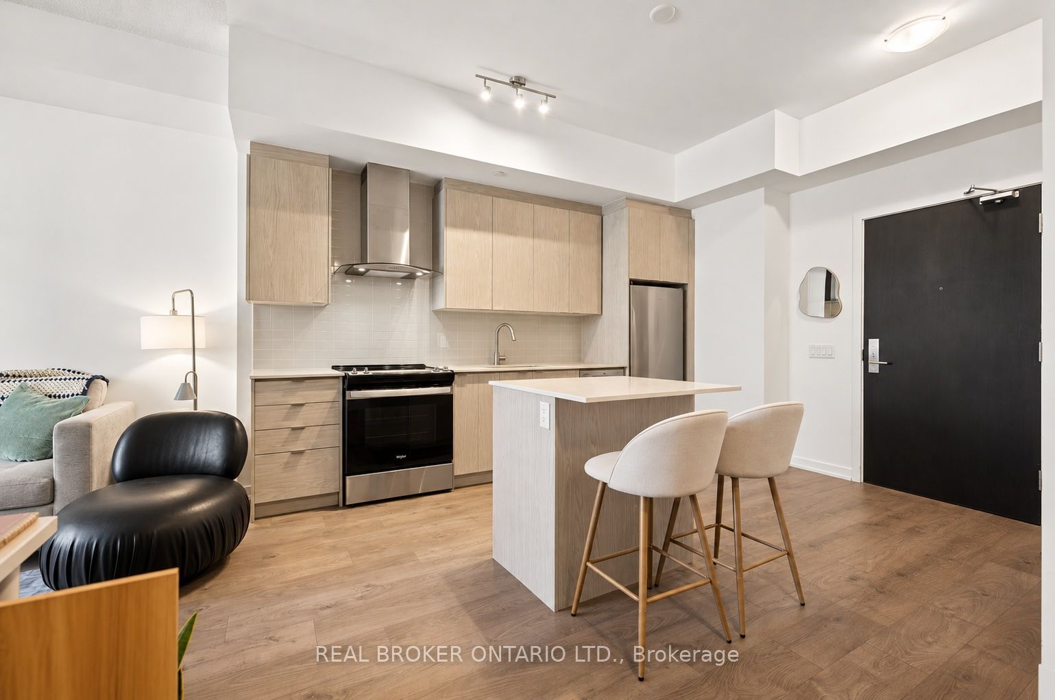 55 Duke Street 227 Property Photo 4