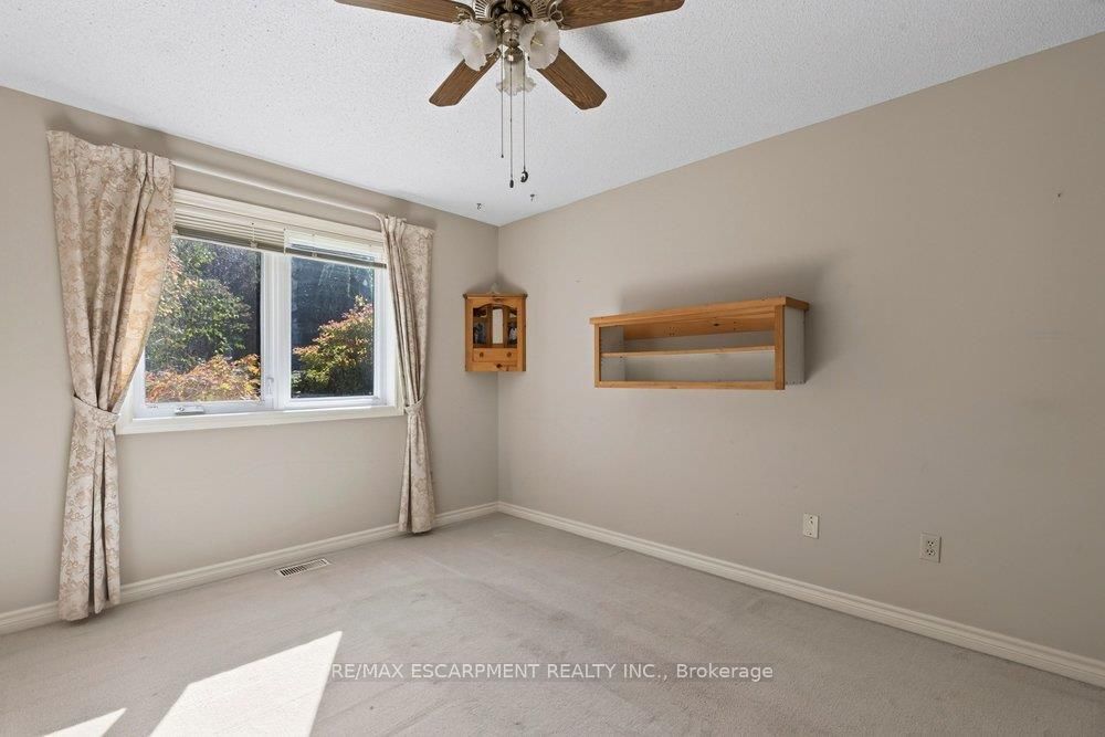 141 Welland Vale Road 29 Property Photo 18