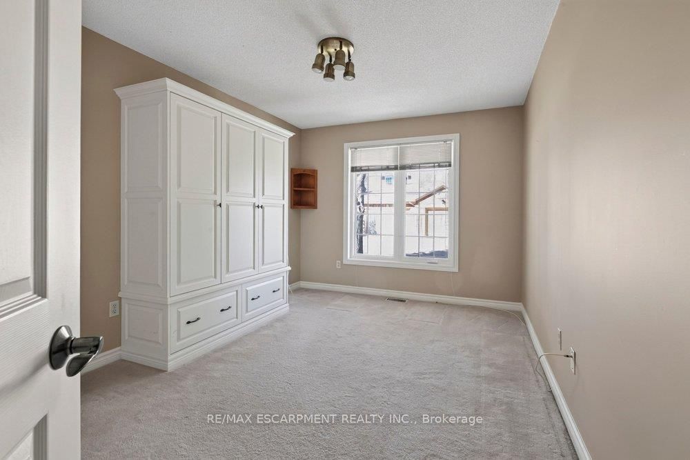 141 Welland Vale Road 29 Property Photo 20