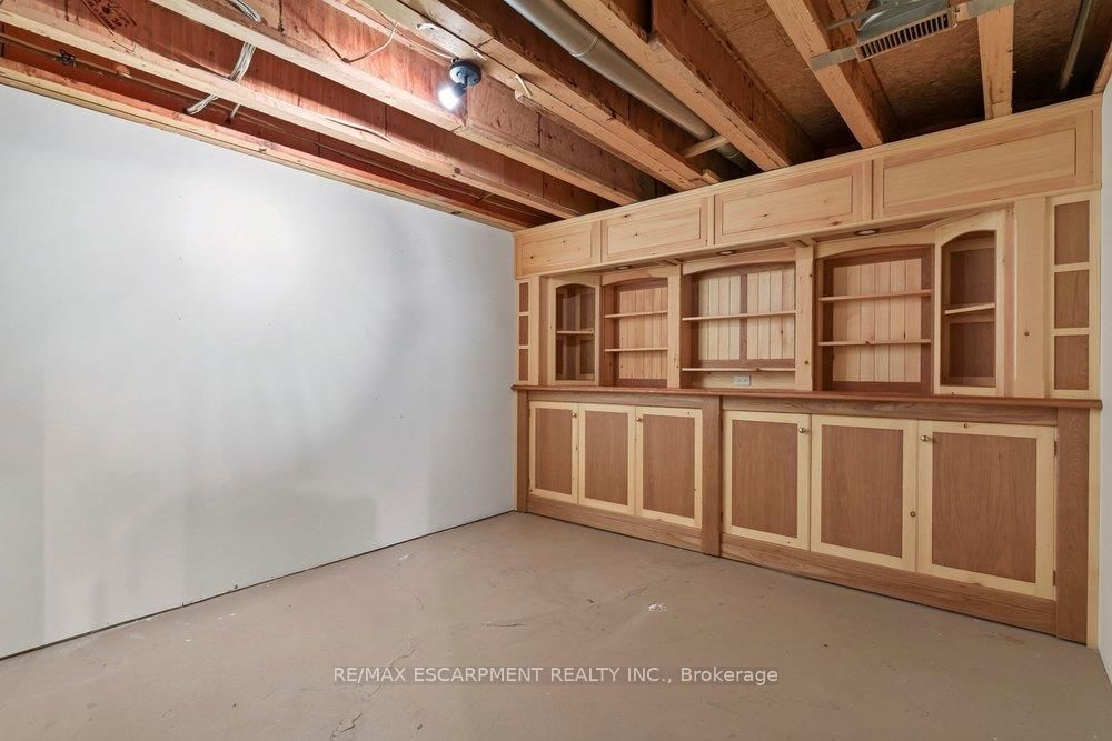 141 Welland Vale Road 29 Property Photo 26