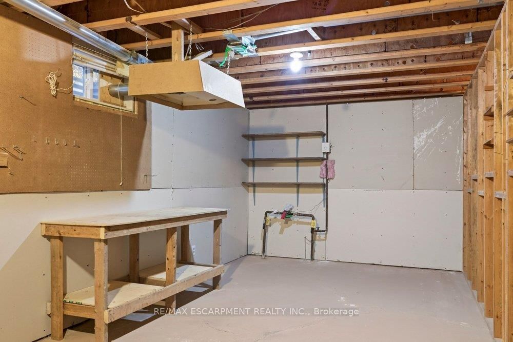 141 Welland Vale Road 29 Property Photo 27